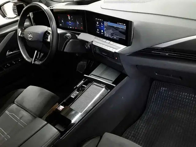 Opel Astra view 9