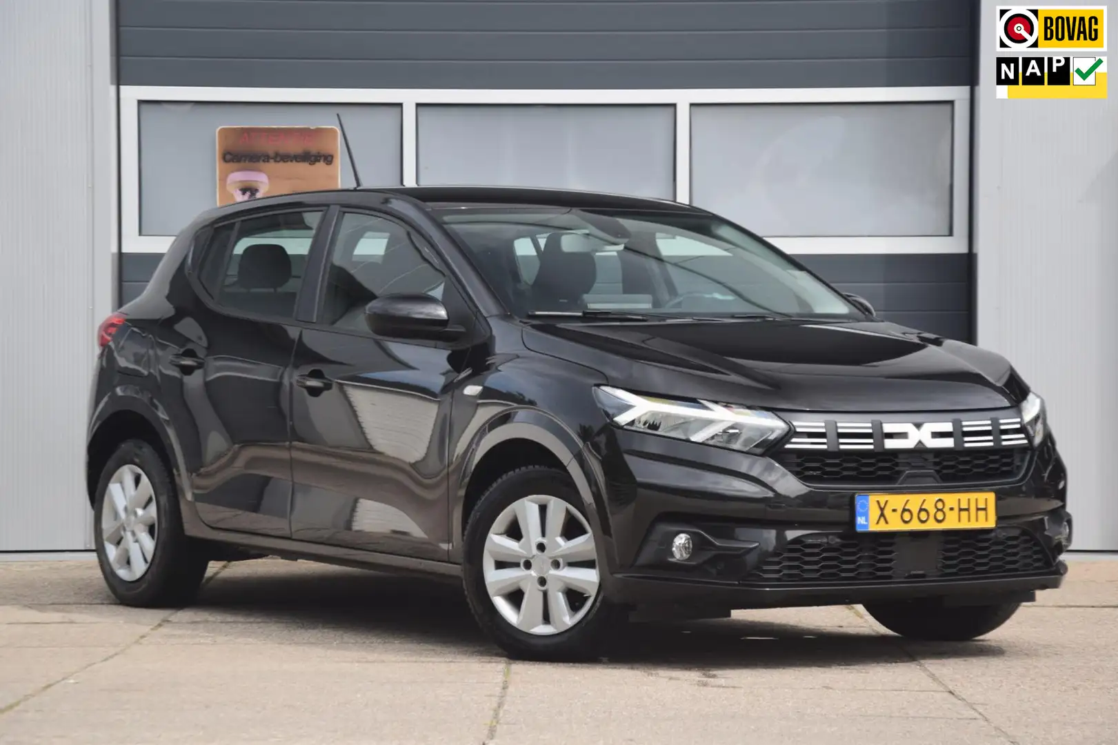 Dacia Sandero 1.0 TCe 100 ECO-G Expression NAVIGATIE/CAMERA/KEYL Noir - 1
