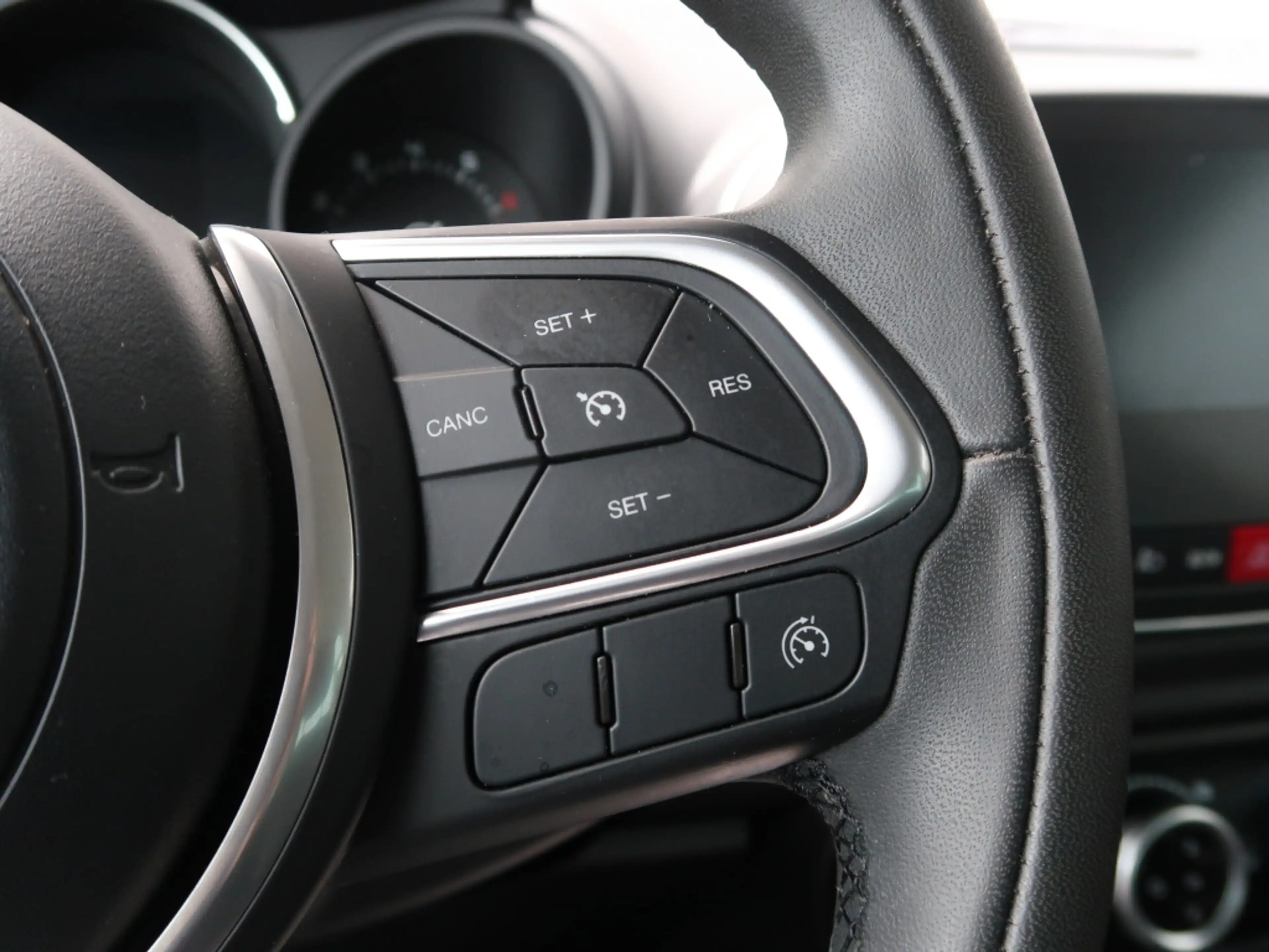 Fiat 500L 0.9 TwinAir Cross | Trekhaak | Navigatie | Camera — photo 13