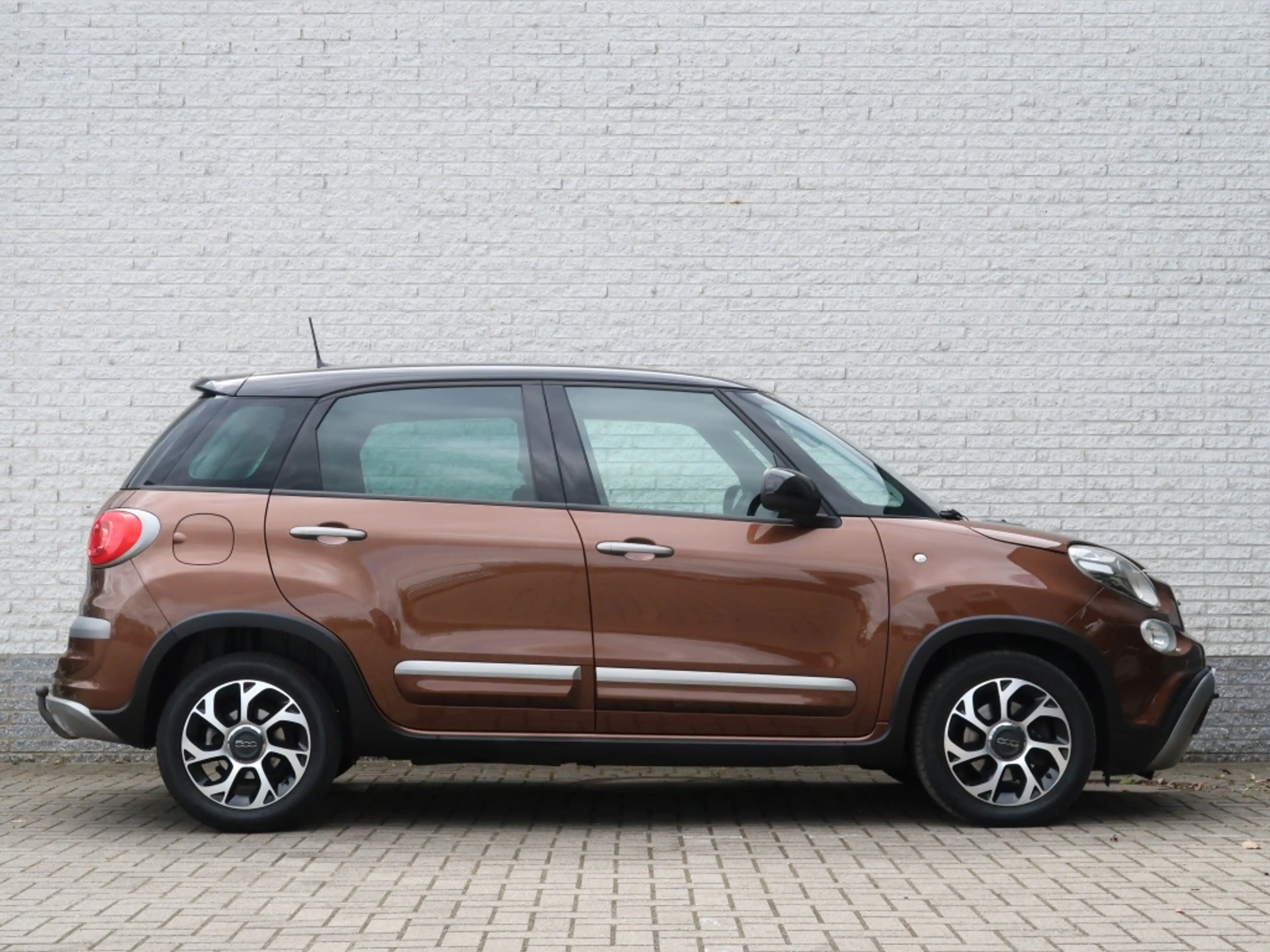 Fiat 500L 0.9 TwinAir Cross | Trekhaak | Navigatie | Camera — photo 7