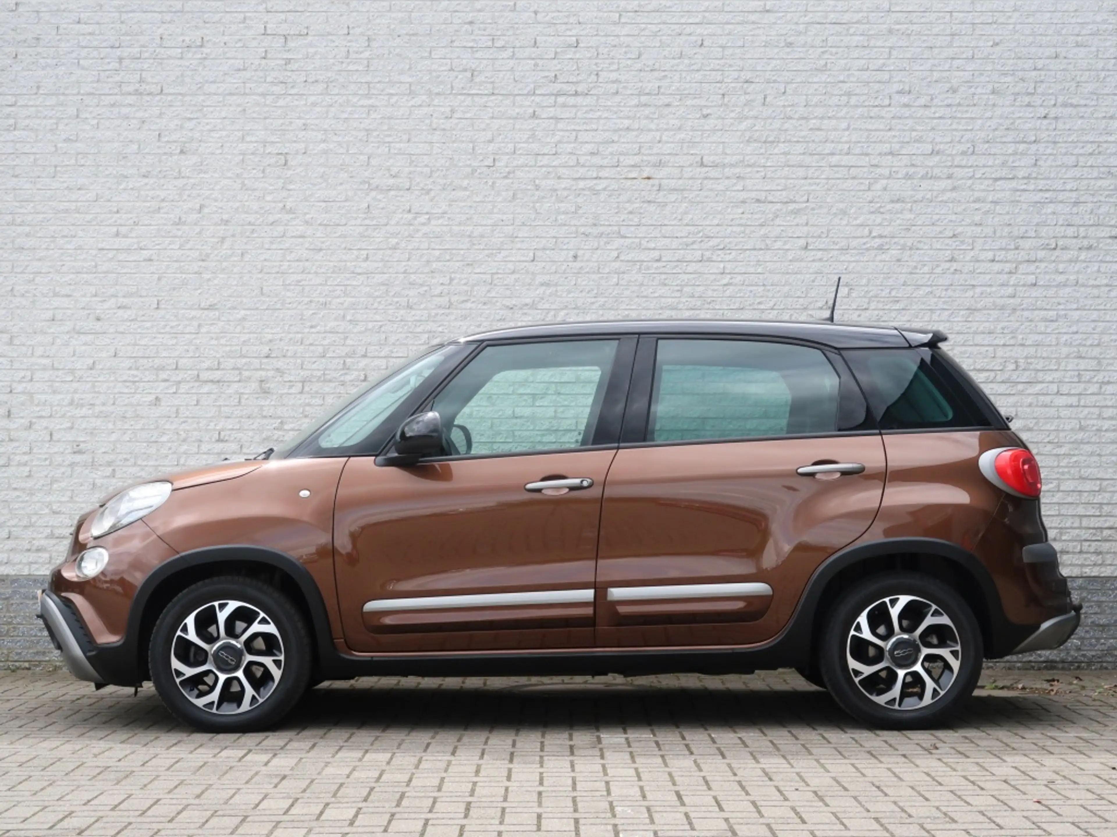 Fiat 500L 0.9 TwinAir Cross | Trekhaak | Navigatie | Camera — photo 8