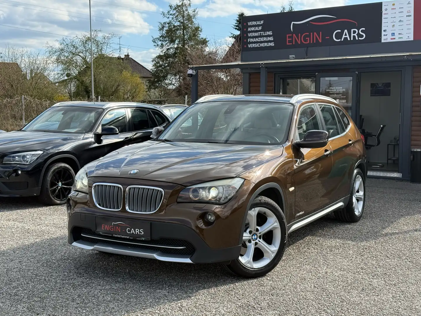 BMW X1 xDrive 23d PDC/SZH/Tempomat/AKH Hnědá - 1