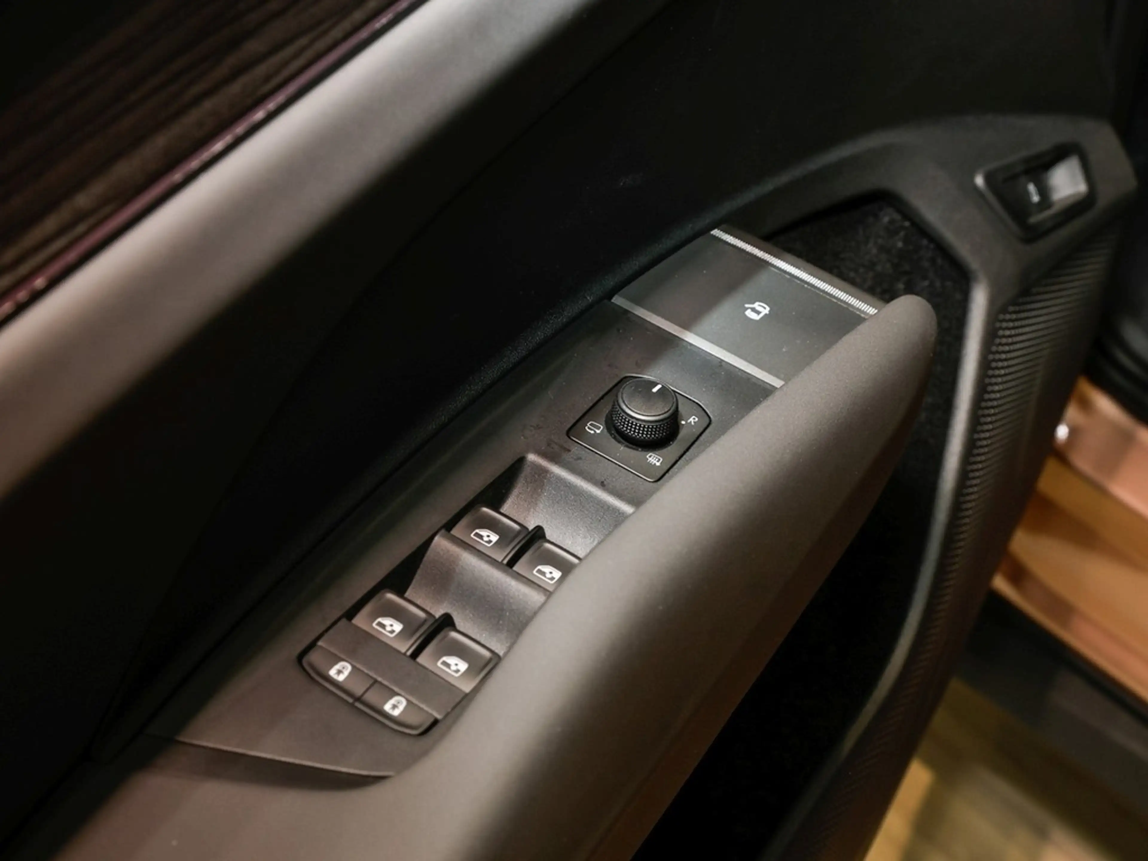 Skoda Peaq Selection 90 210 kW 1-Gang Automatik — photo 14