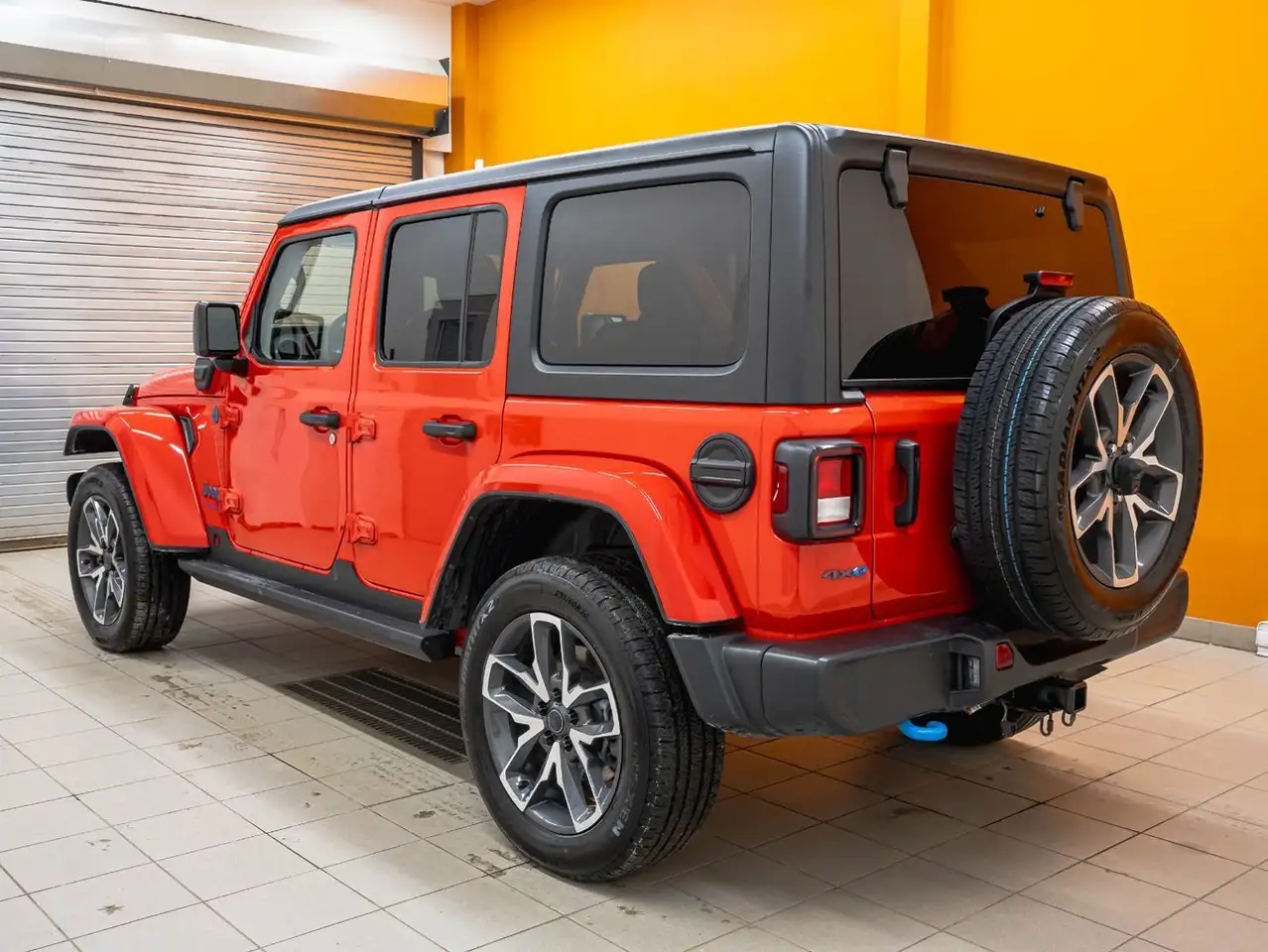 Jeep Wrangler снимка Jeep Wrangler