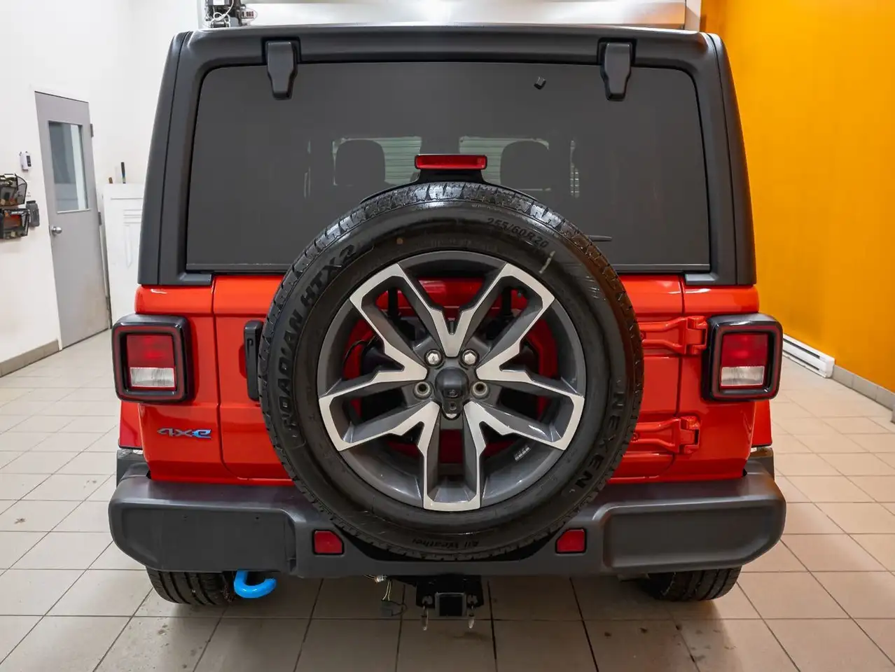 Jeep Wrangler снимка Jeep Wrangler