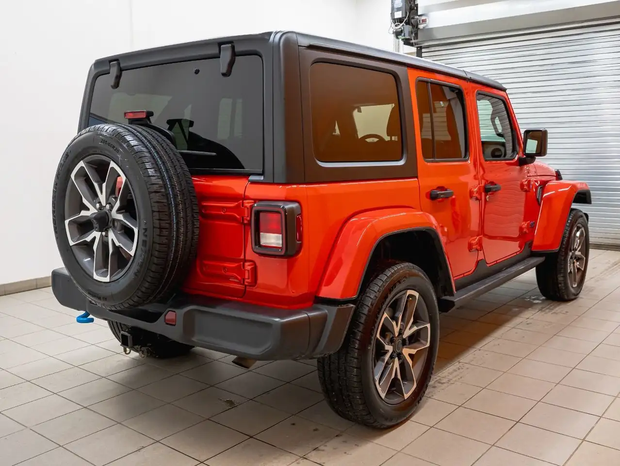 Jeep Wrangler снимка Jeep Wrangler