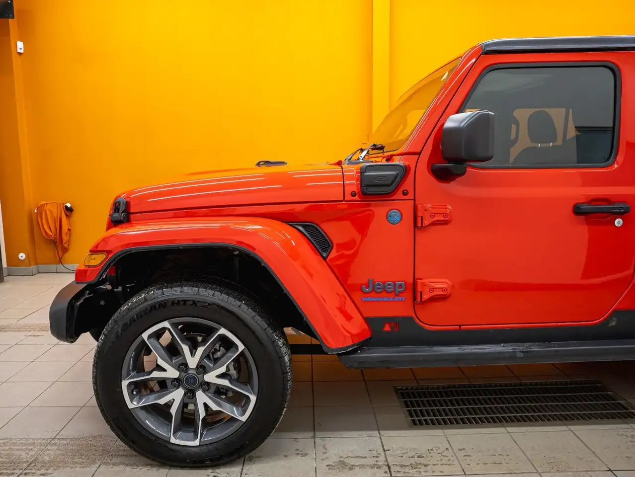 Jeep Wrangler снимка Jeep Wrangler