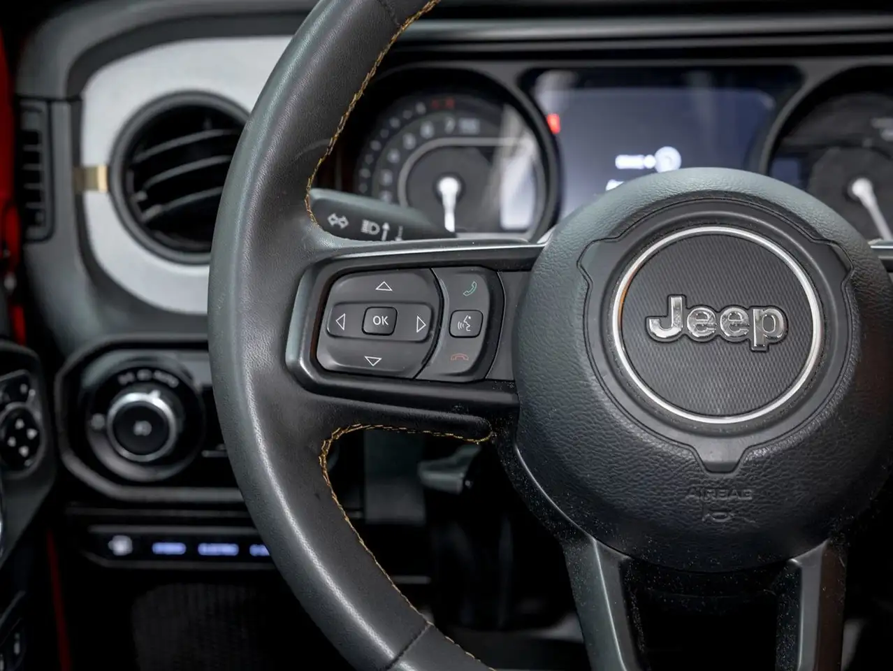 Jeep Wrangler снимка Jeep Wrangler