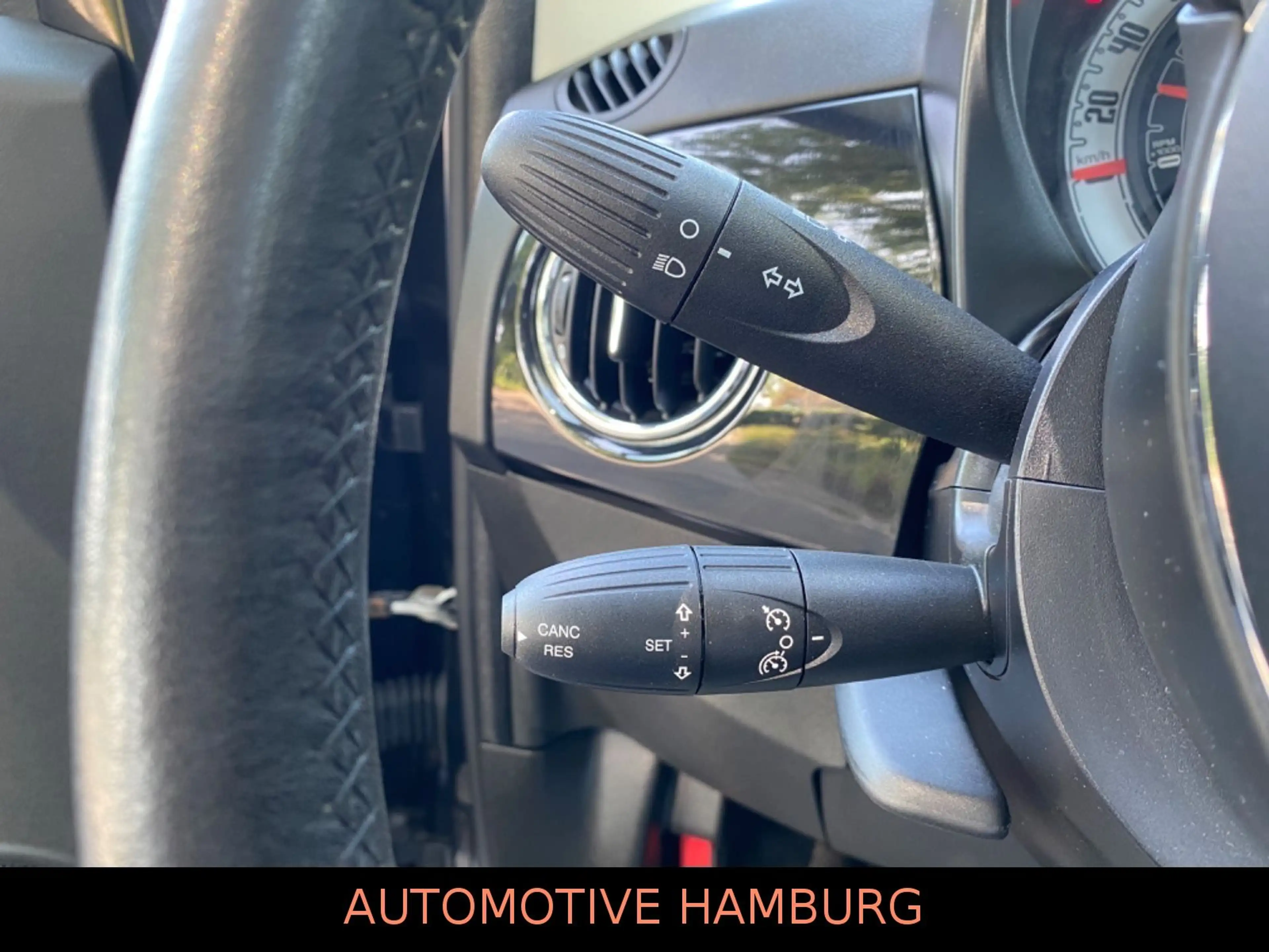 Fiat 500 *DOLCEVITA *Leder*NAVI*PDC*CarPlay*Panorama — photo 19