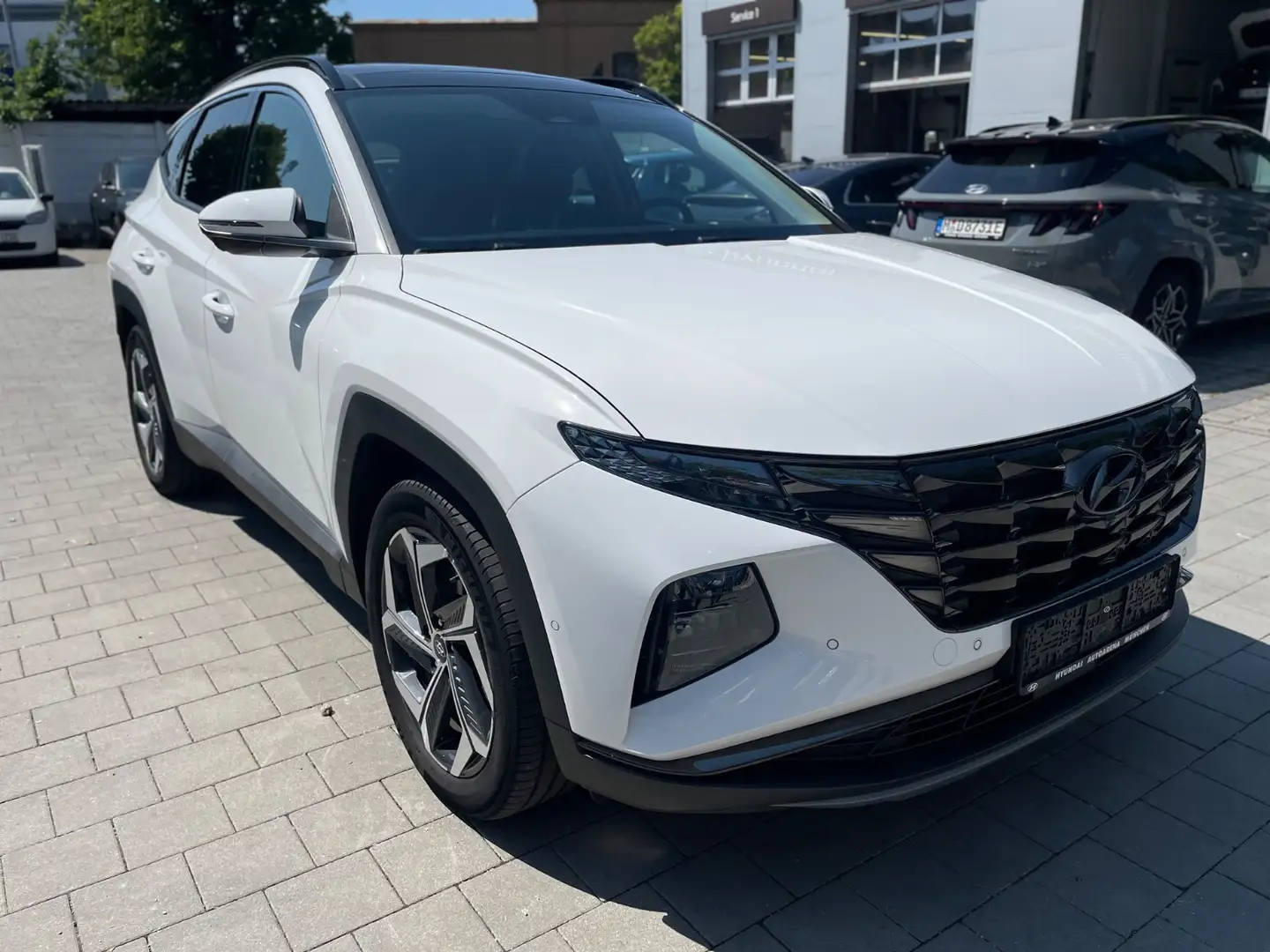 Hyundai TUCSON 1.6 T-GDI Prime Matrix 4xSHZ ACC AUT Kam. Weiß - 2
