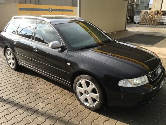 Audi S4 Avant 2.7 quattro FL