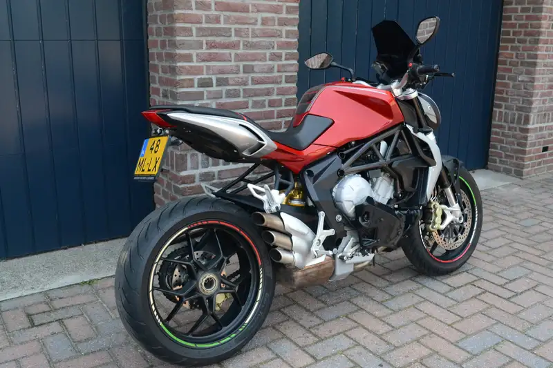 MV Agusta Brutale 800 - foto 2