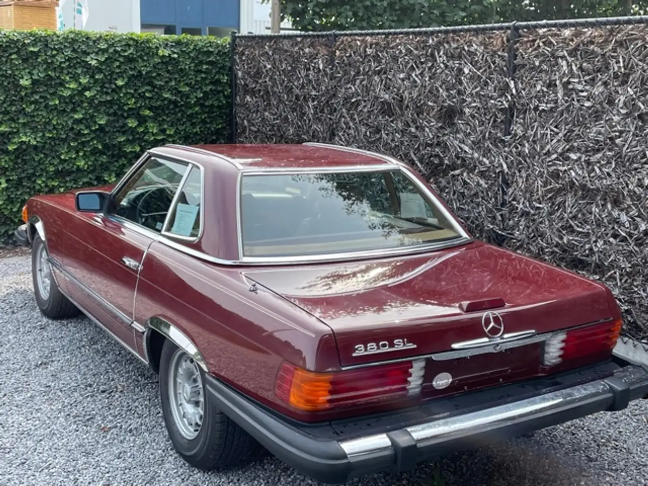 Mercedes-Benz SL 380 R107 Roadster Orient red /Leather light brown, foto 10