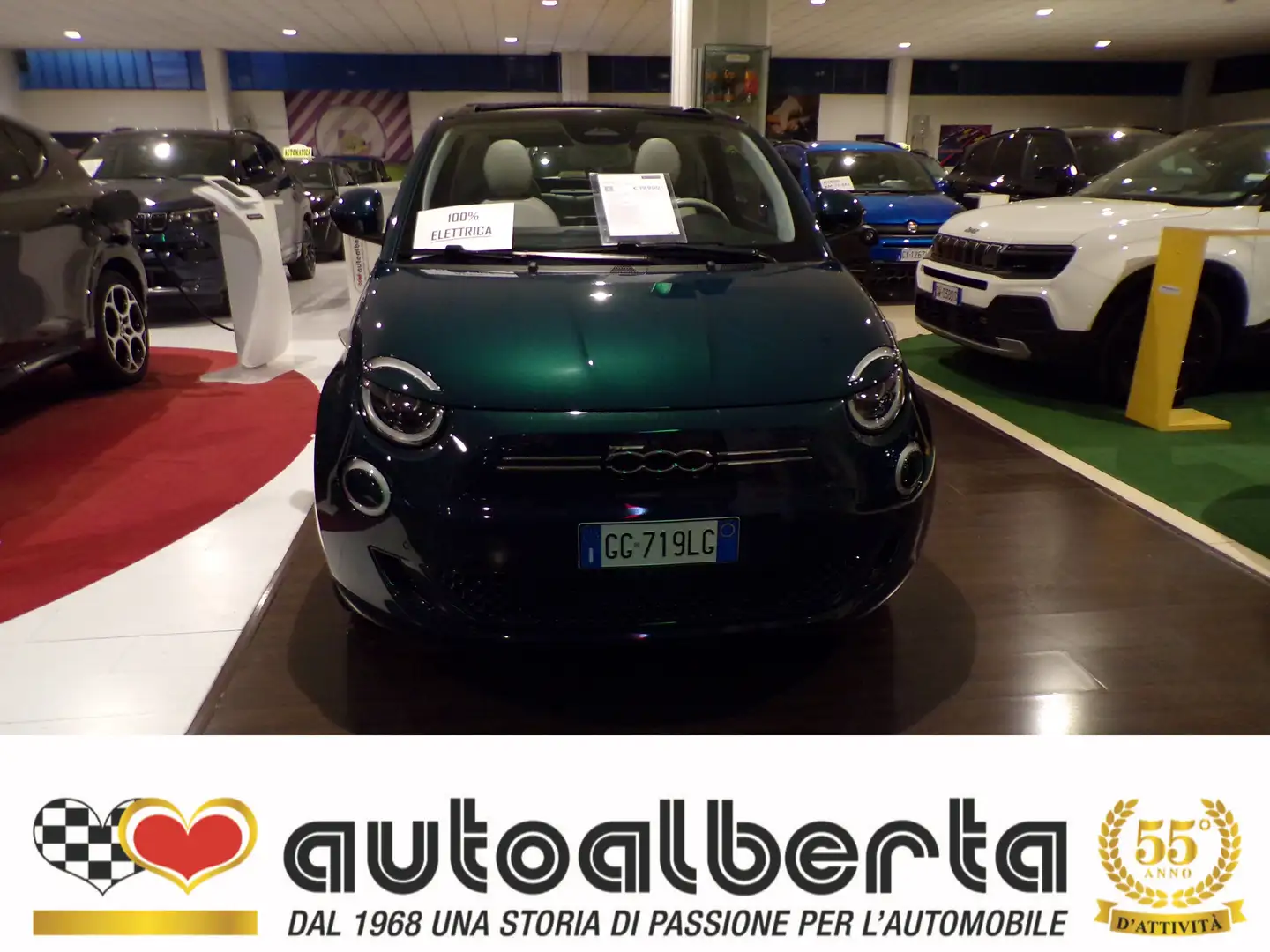 Fiat 500e Cabrio  La Prima 42 kWh 118cv (KM 22.311) Grün - 2