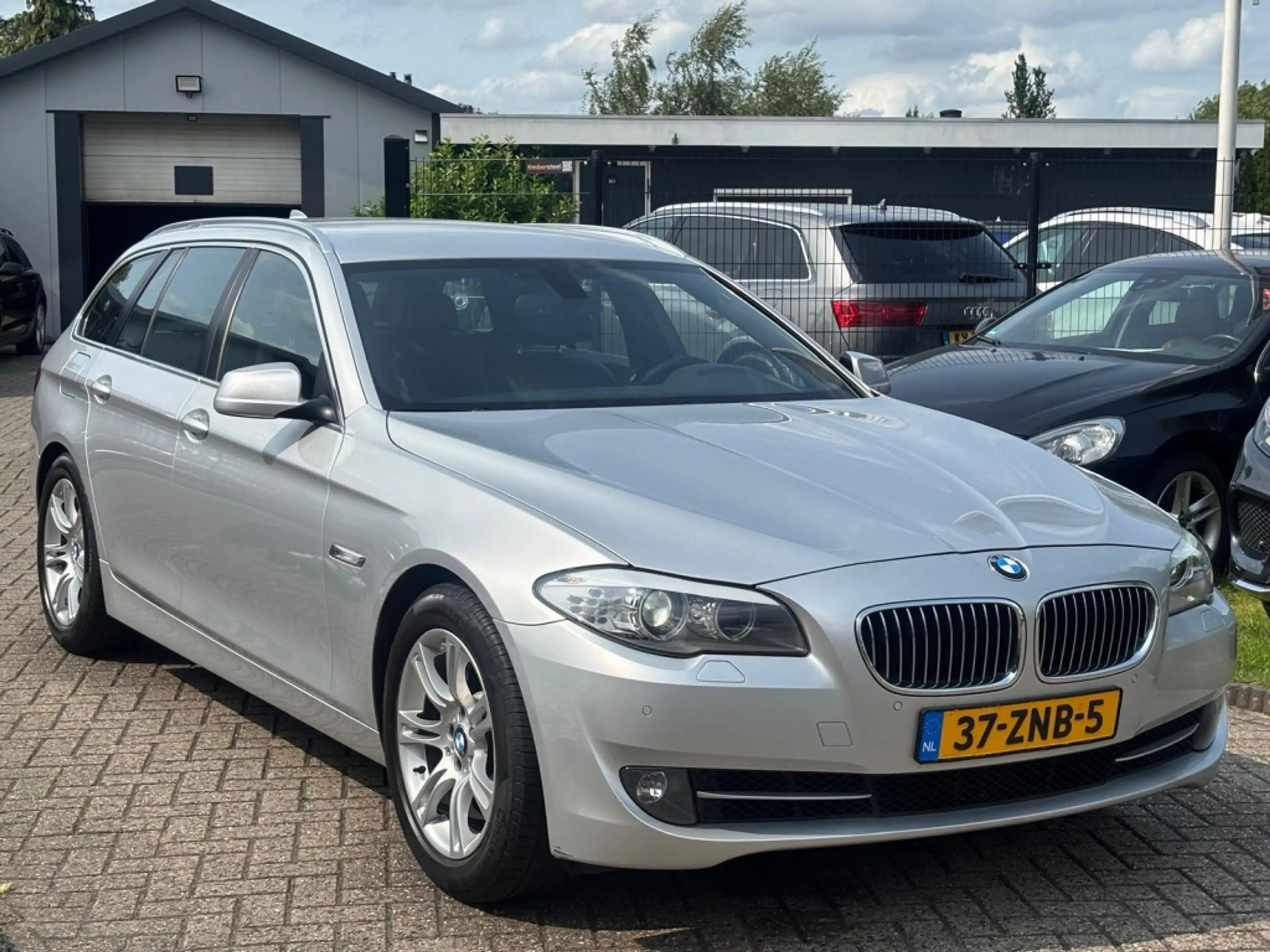 BMW 528 5-serie Touring 528i High Executive 2013 NL Auto T — photo 3