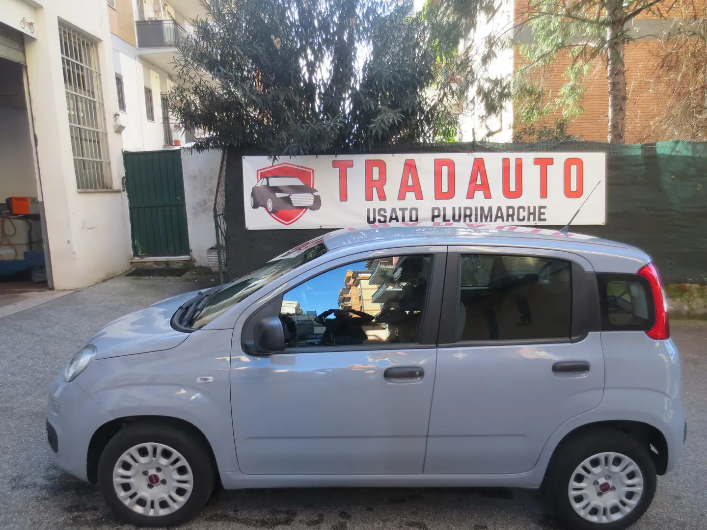 Fiat Panda Panda 1.2 Easy E 6d-temp permuta finanziamento Grijs - 1
