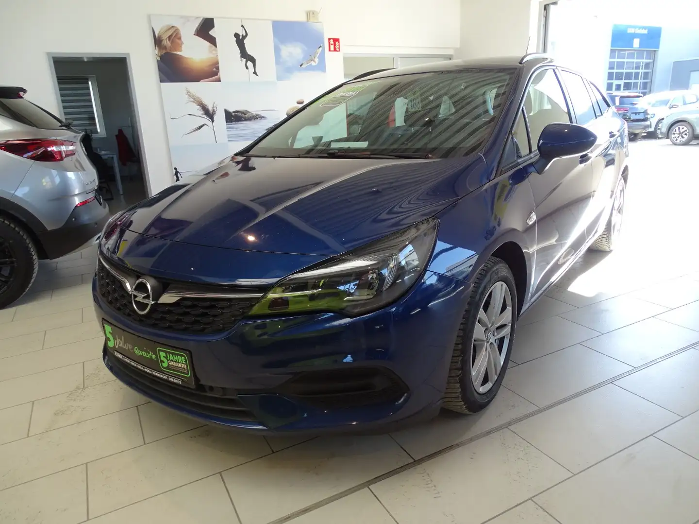 Opel Astra K Sportstourer 1.2 Turbo EDITION LED+SHZ Blauw - 2
