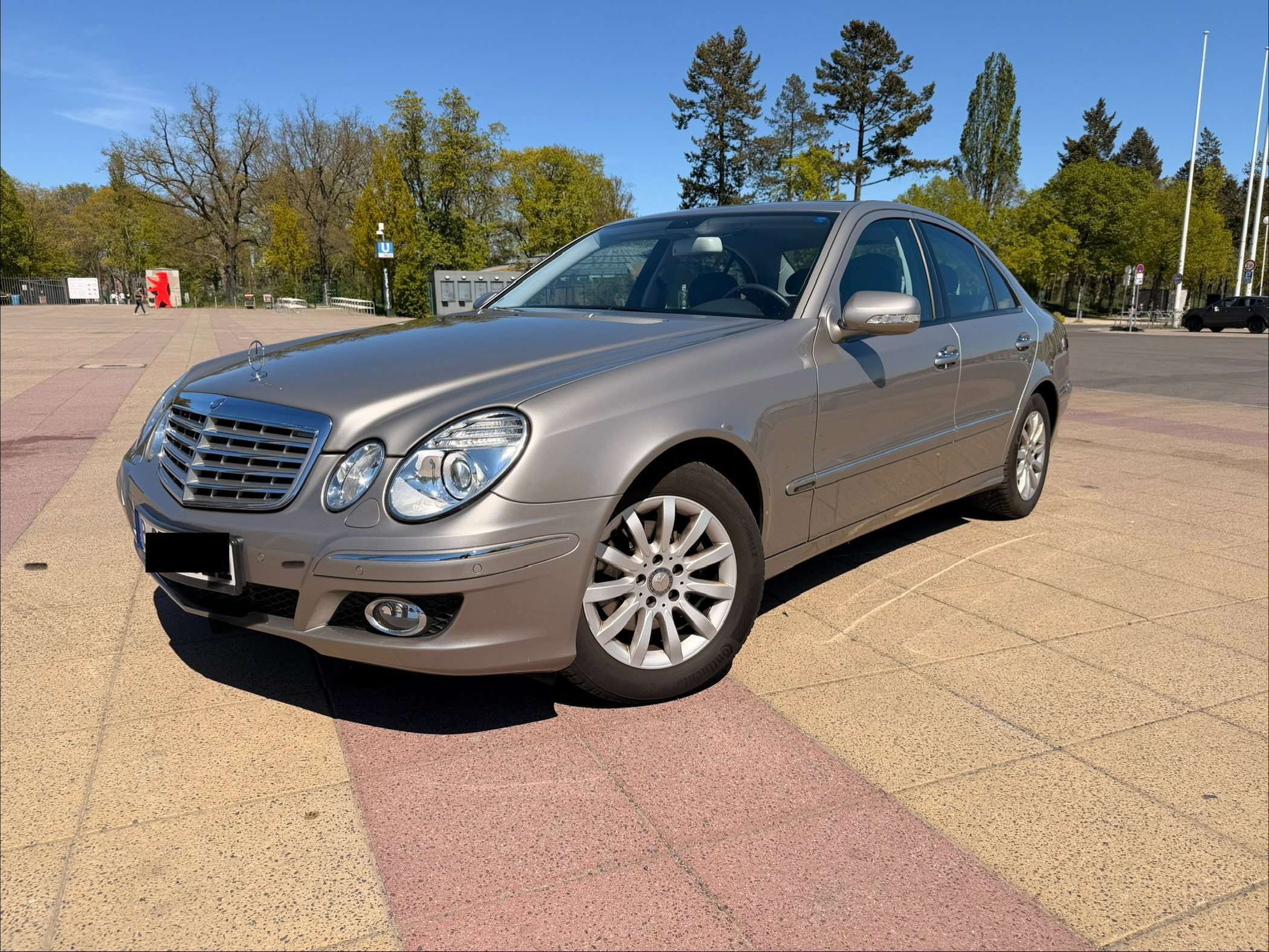 Second hand Mercedes Benz E-Class 