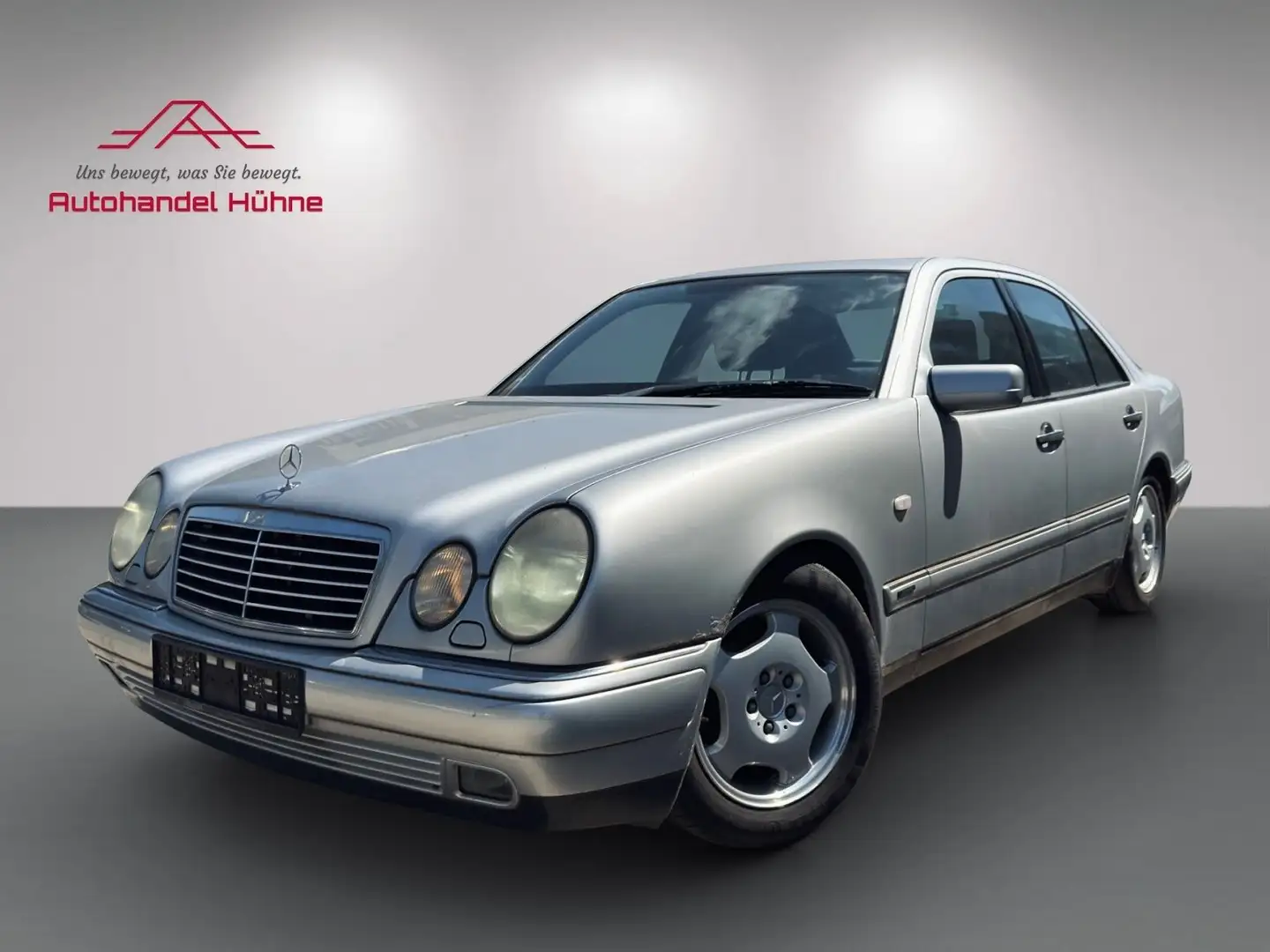 Mercedes-Benz E 240 Elegance/1.Hand/Xenon/Standheizung/V6 Argent - 1
