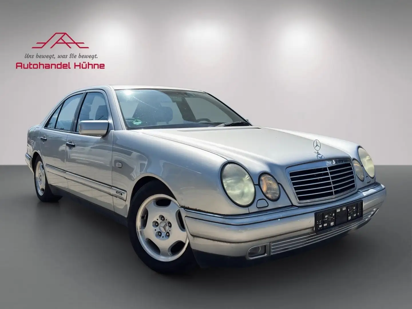 Mercedes-Benz E 240 Elegance/1.Hand/Xenon/Standheizung/V6 Argent - 2