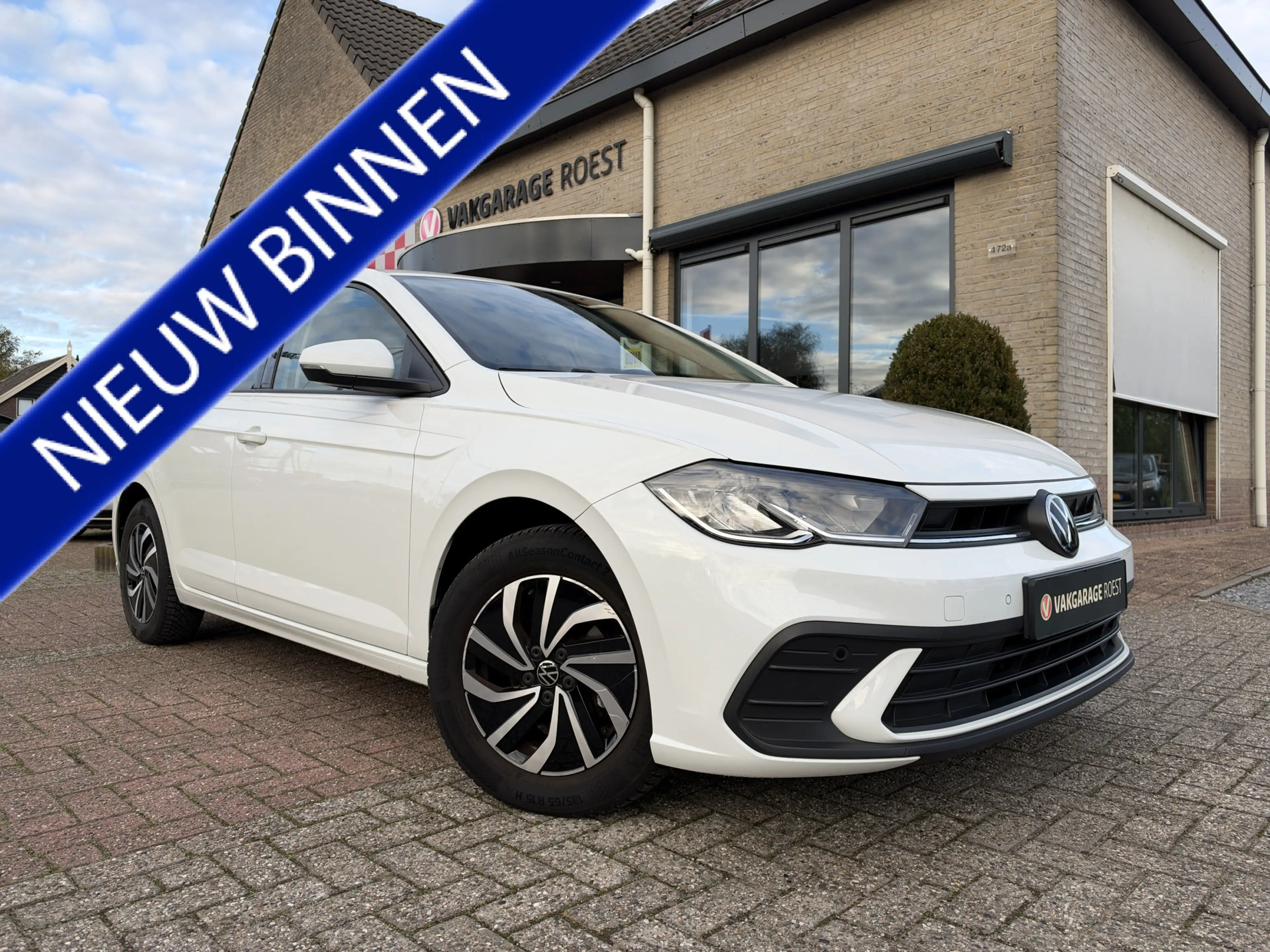 Volkswagen Polo 5DRS 1.0 TSI Life Carplay / Parkeersensors / Full