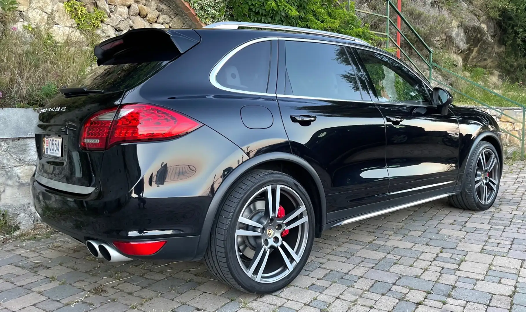 Porsche Cayenne 4.8 V8 Turbo Tiptronic S ***VENDU*** Noir - 2