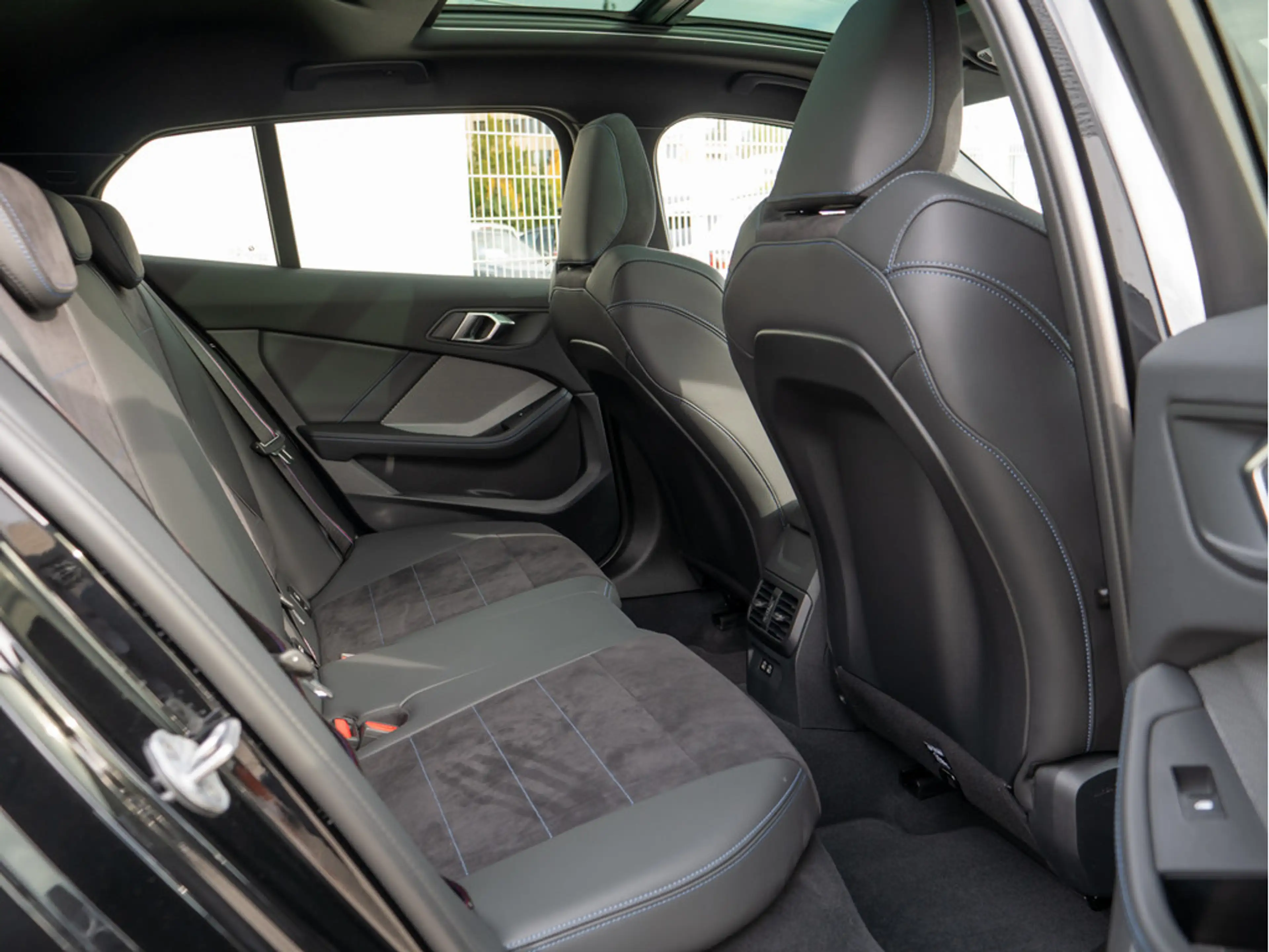 BMW 120 i M Sport Pro 19 ZOLL+PANO+ACC+H/K — photo 10