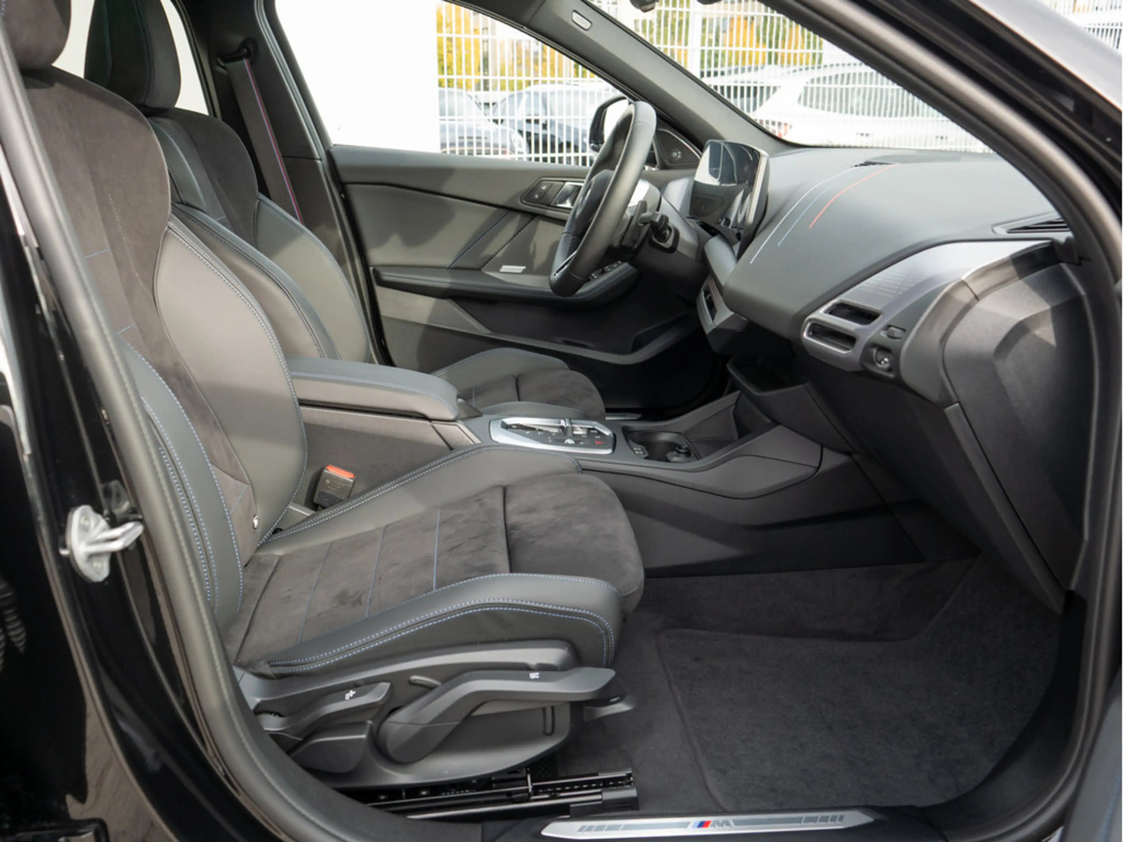 BMW 120 i M Sport Pro 19 ZOLL+PANO+ACC+H/K — photo 9