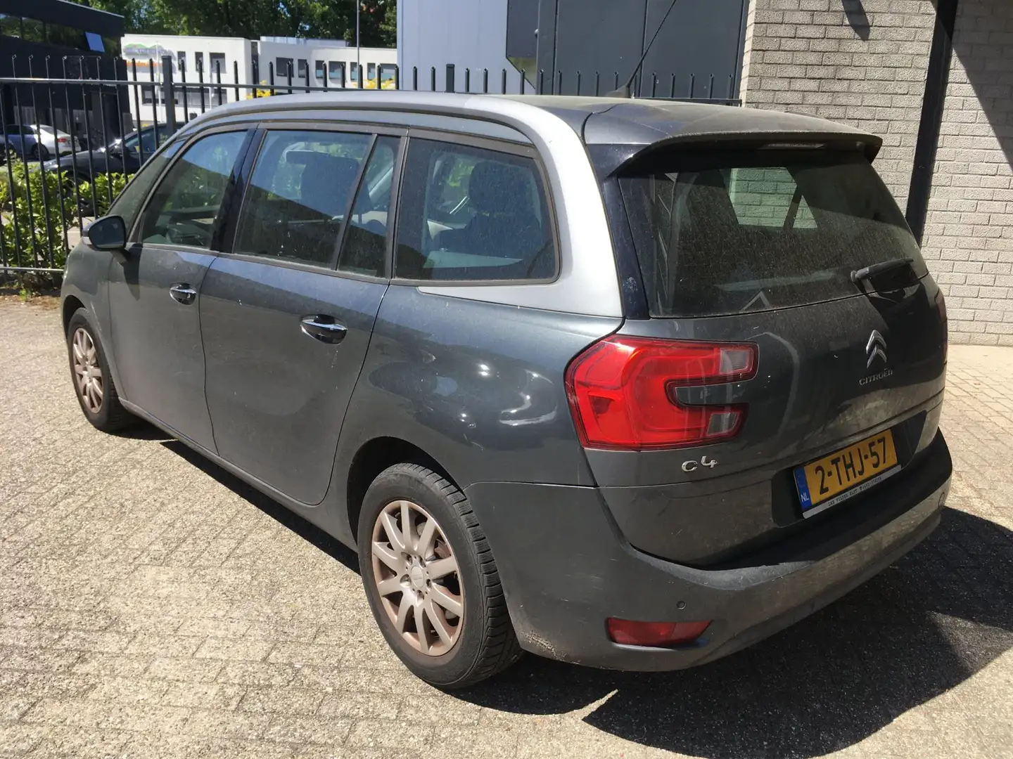 Citroen Grand C4 Picasso 1.6 THP Business / EXPORT ONLY / 7 SEATS / GEEN VE Gris - 2