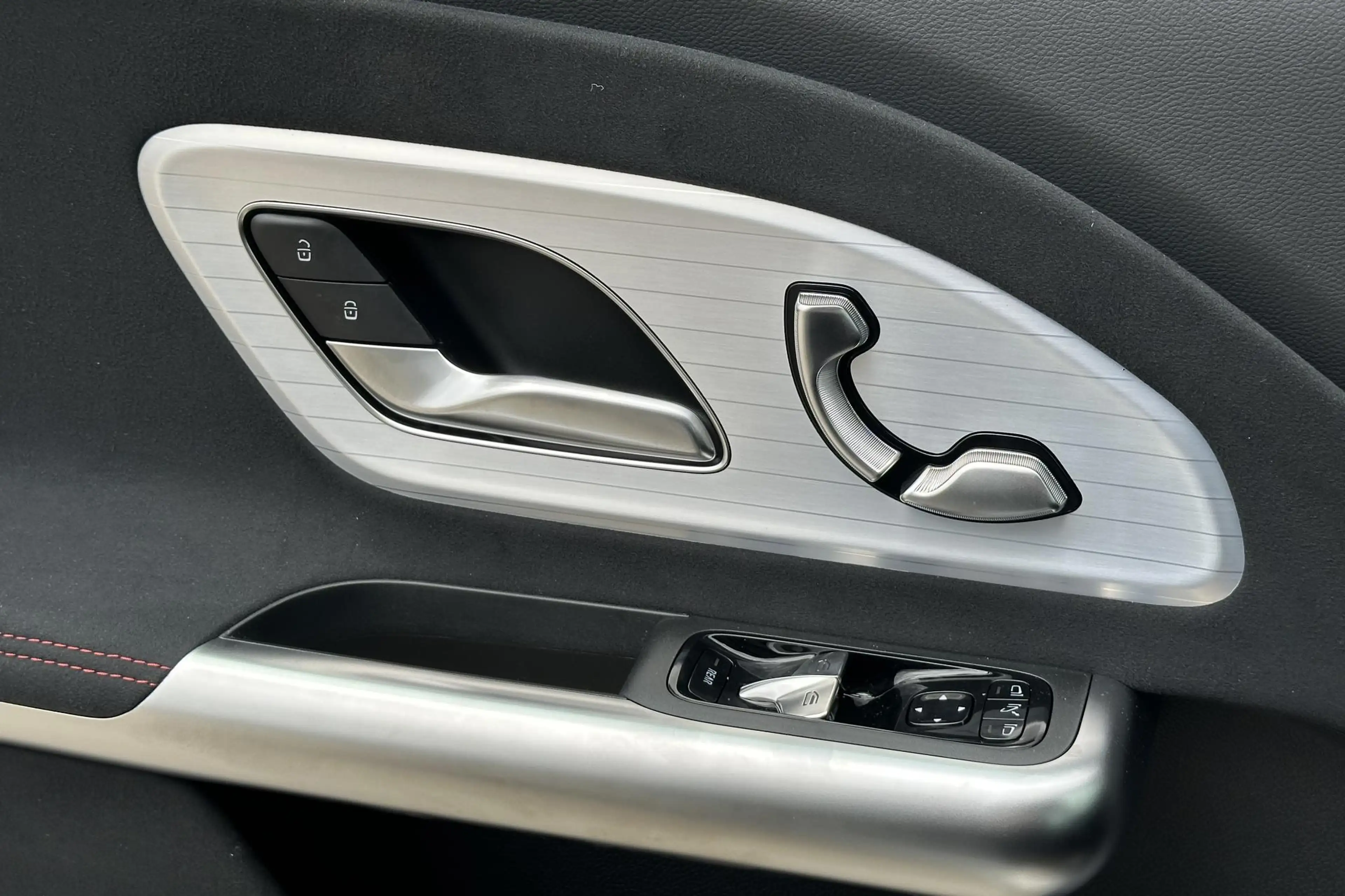 Mercedes-Benz GLB 200 GLB Automaat Business Solution AMG | MANUFAKTUR | — photo 14