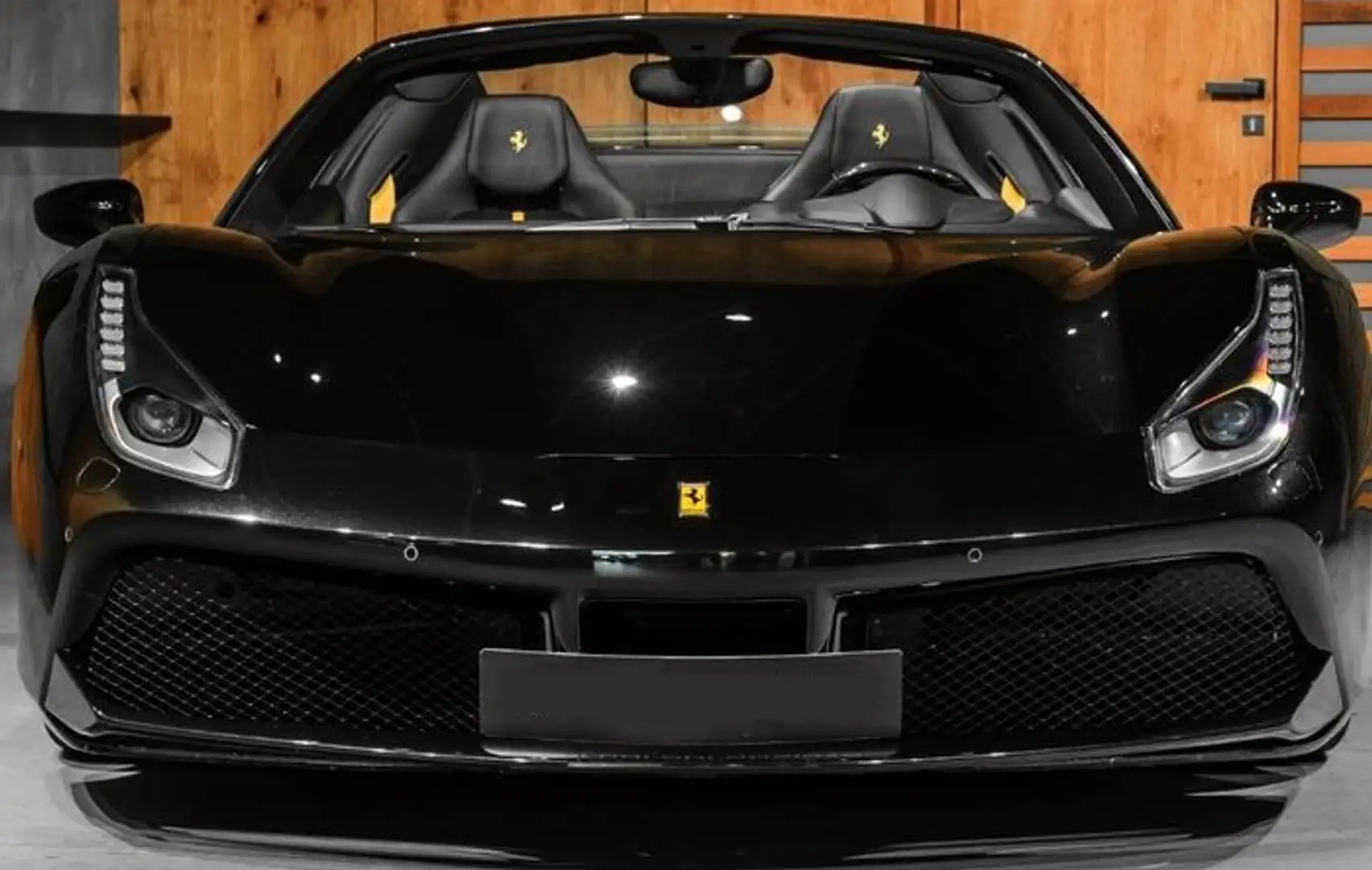 Ferrari 488 Spider Negro - 1