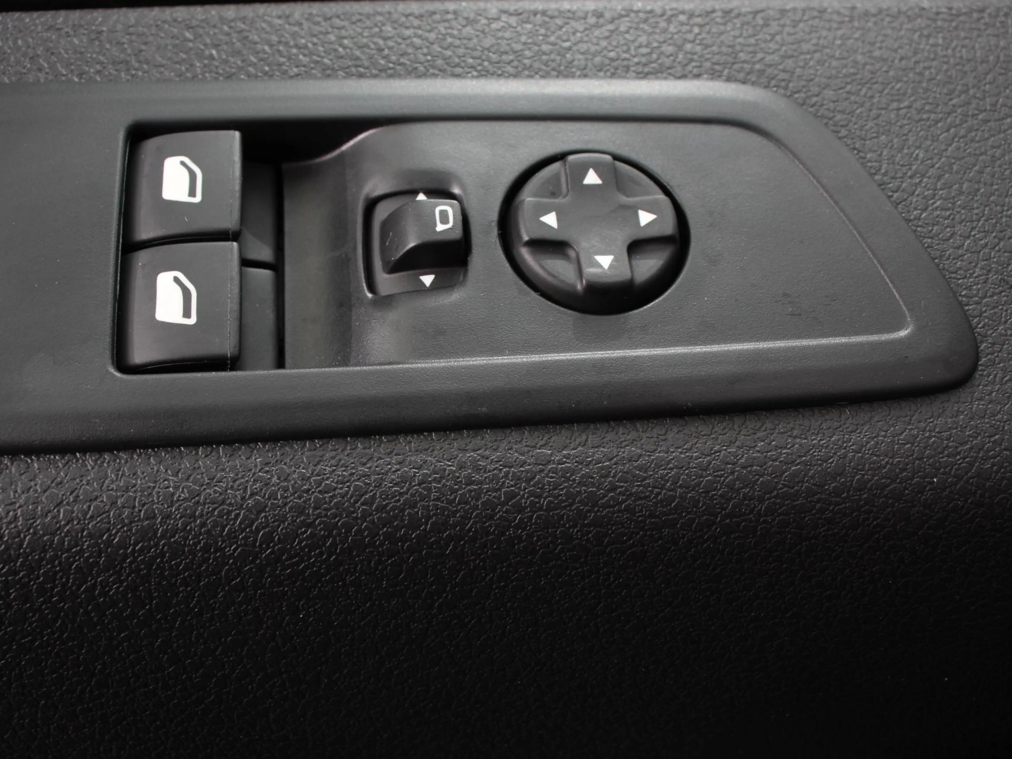 Peugeot e-Expert EV L2 75 kWh | 3p | Automatische Airco | Multimedi — photo 11