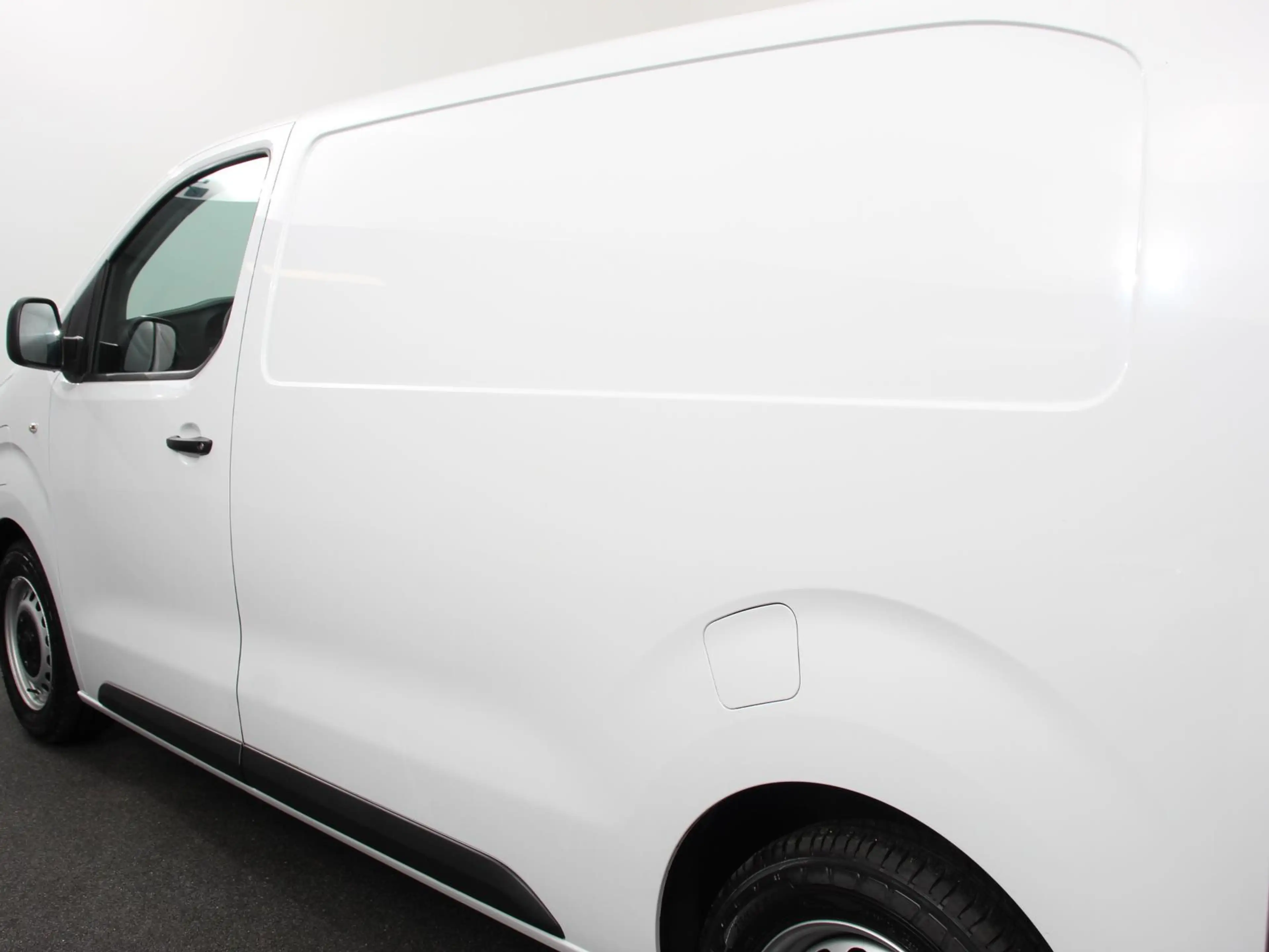 Peugeot e-Expert EV L2 75 kWh | 3p | Automatische Airco | Multimedi — photo 27