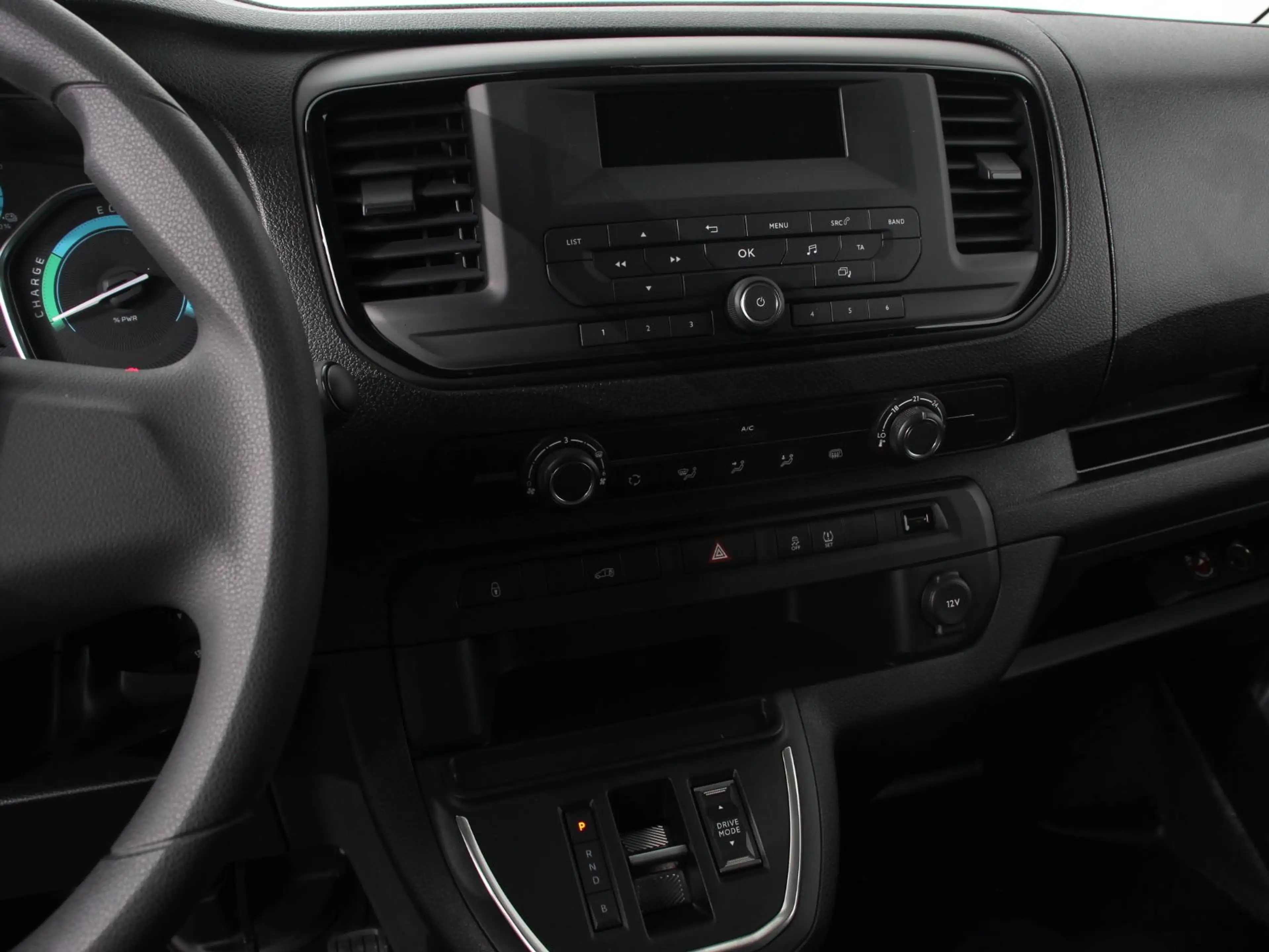 Peugeot e-Expert EV L2 75 kWh | 3p | Automatische Airco | Multimedi — photo 19