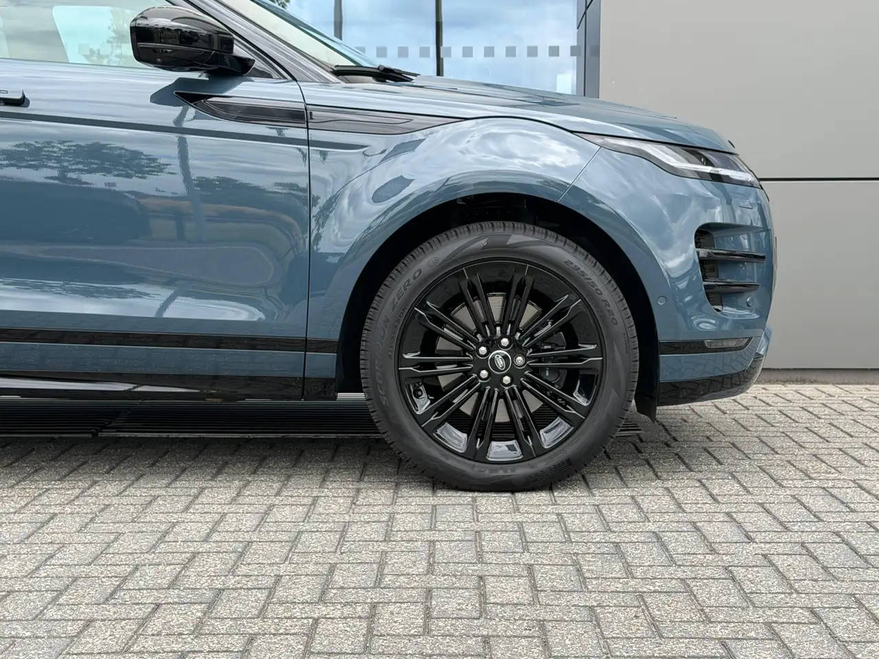 Land Rover Range Rover Evoque 2026 — фото 8
