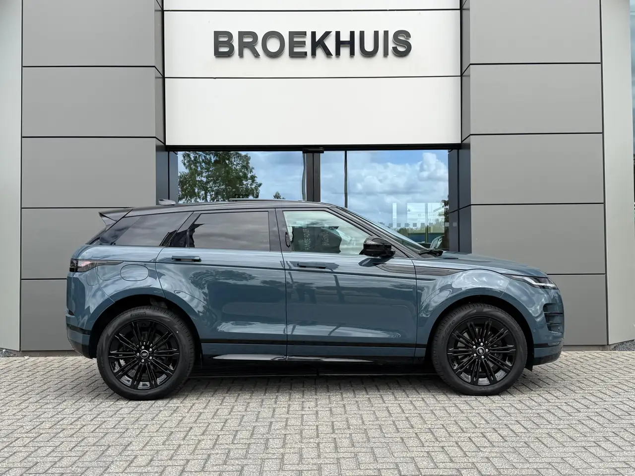 Land Rover Range Rover Evoque 2026 — фото 7