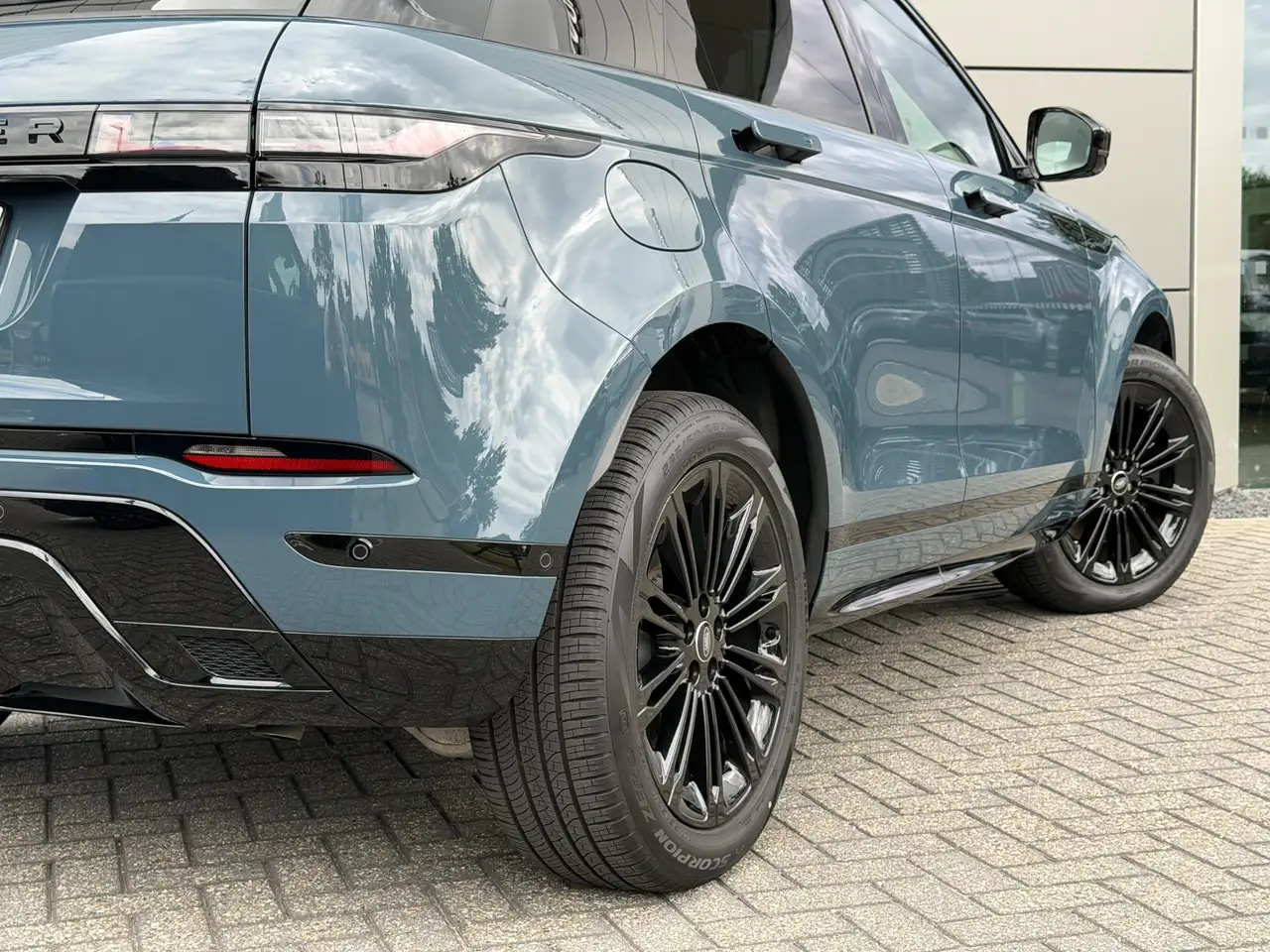 Land Rover Range Rover Evoque 2026 — фото 6