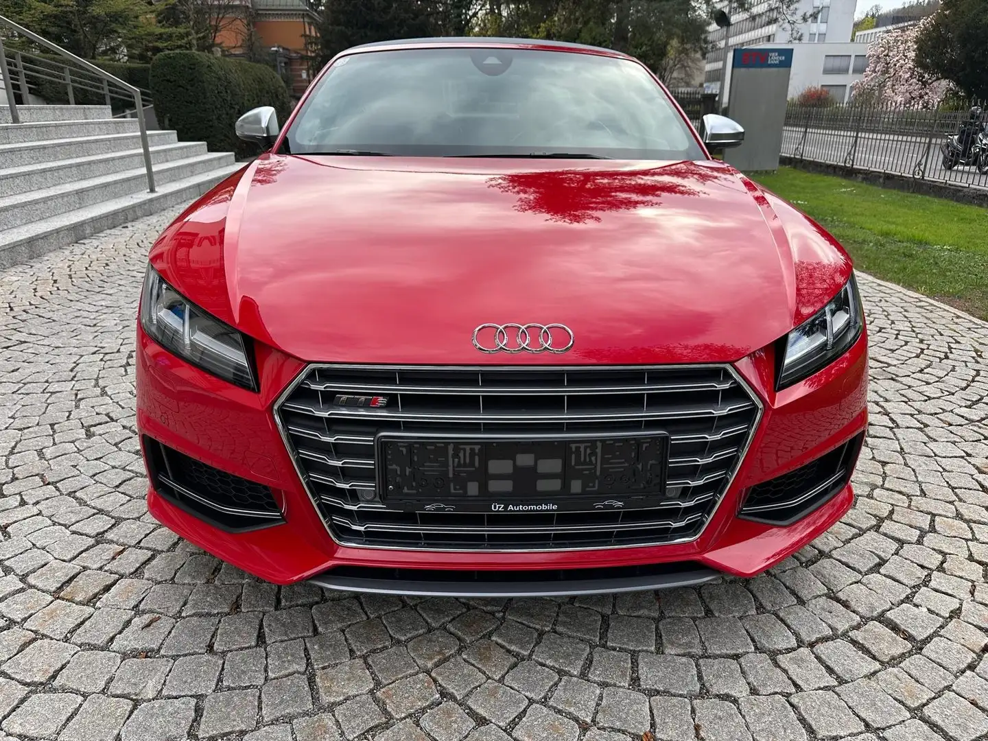Audi TT TTS Roadster 2.0 TFSI quattro Rot - 2