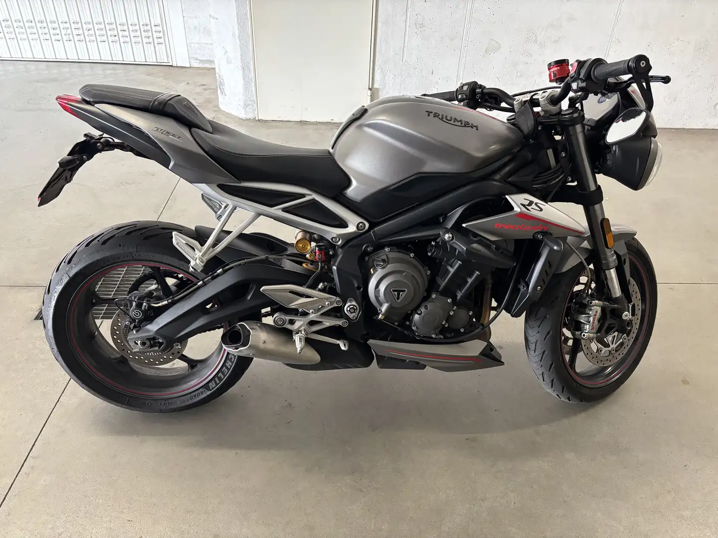 Triumph Street Triple RS - 1