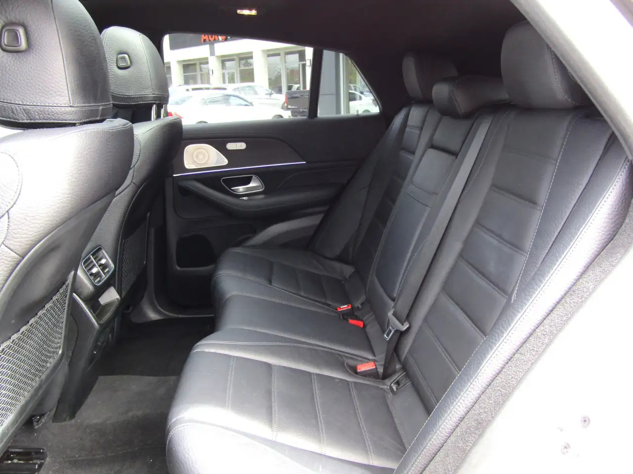 Mercedes-Benz GLE снимка Mercedes-Benz GLE