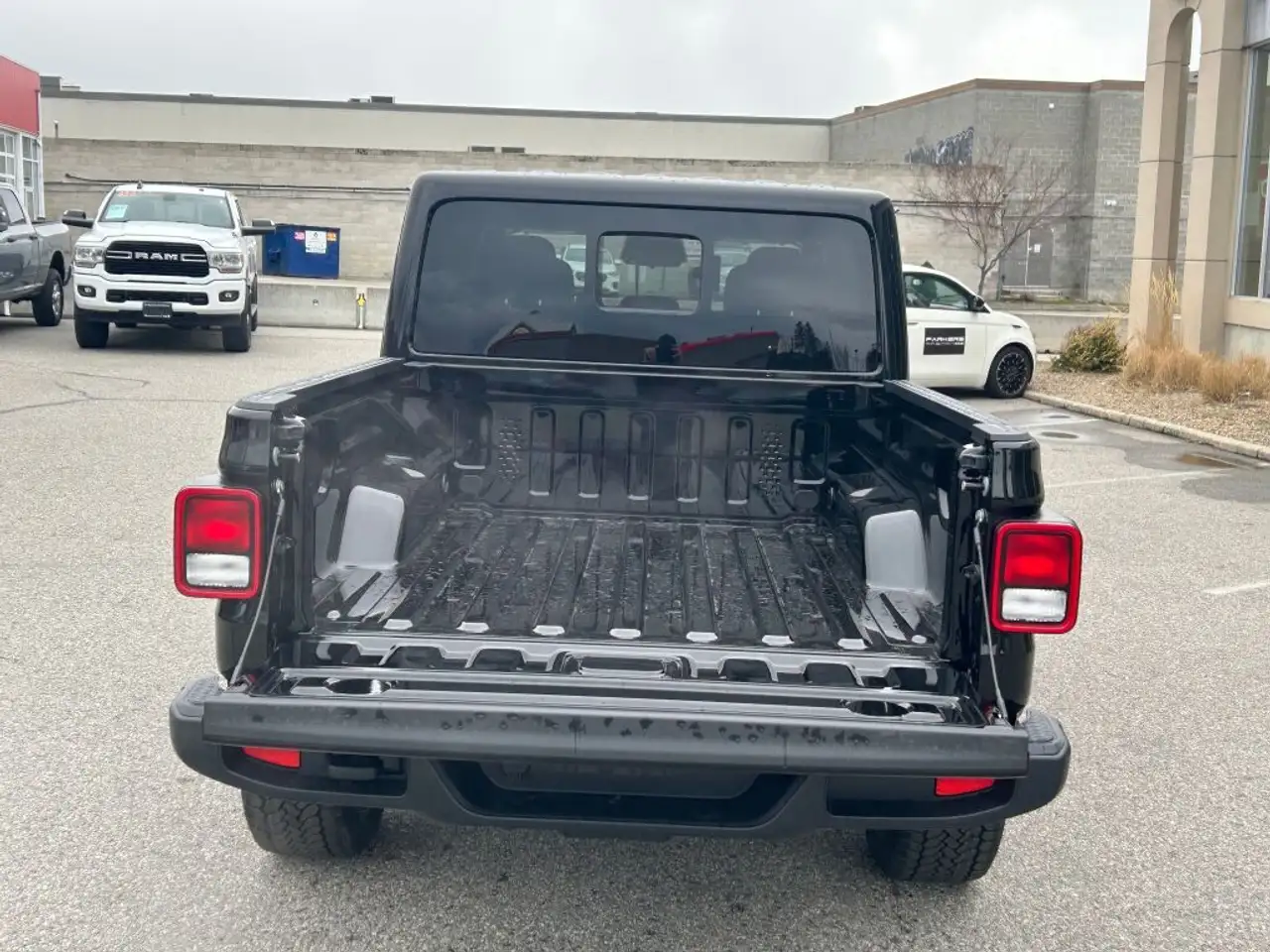 Jeep Gladiator photo Jeep Gladiator