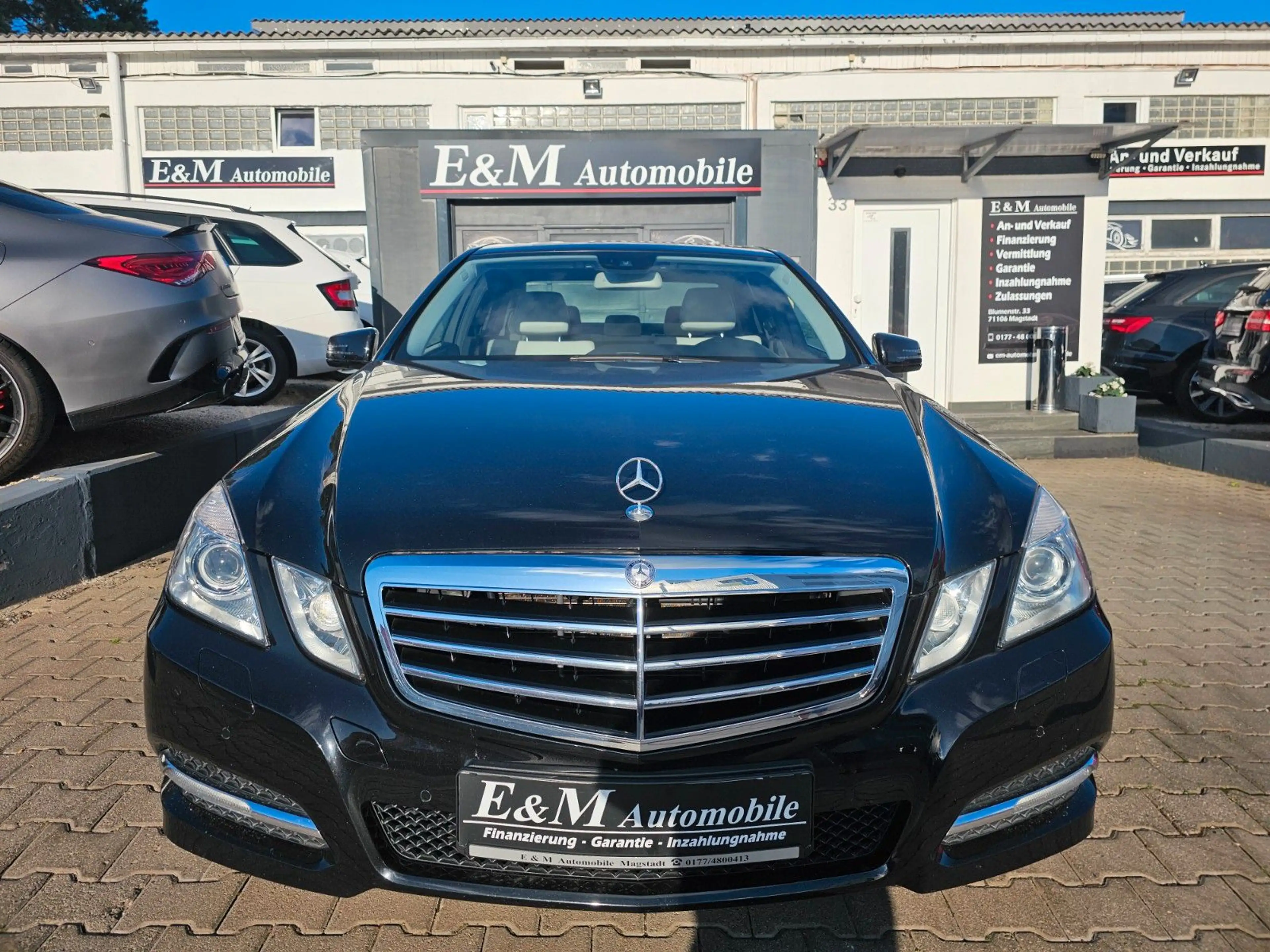Mercedes-Benz E 250 Limousine*AVANTGARDE*NAVI*XENON*PDC*SHZ* — photo 4