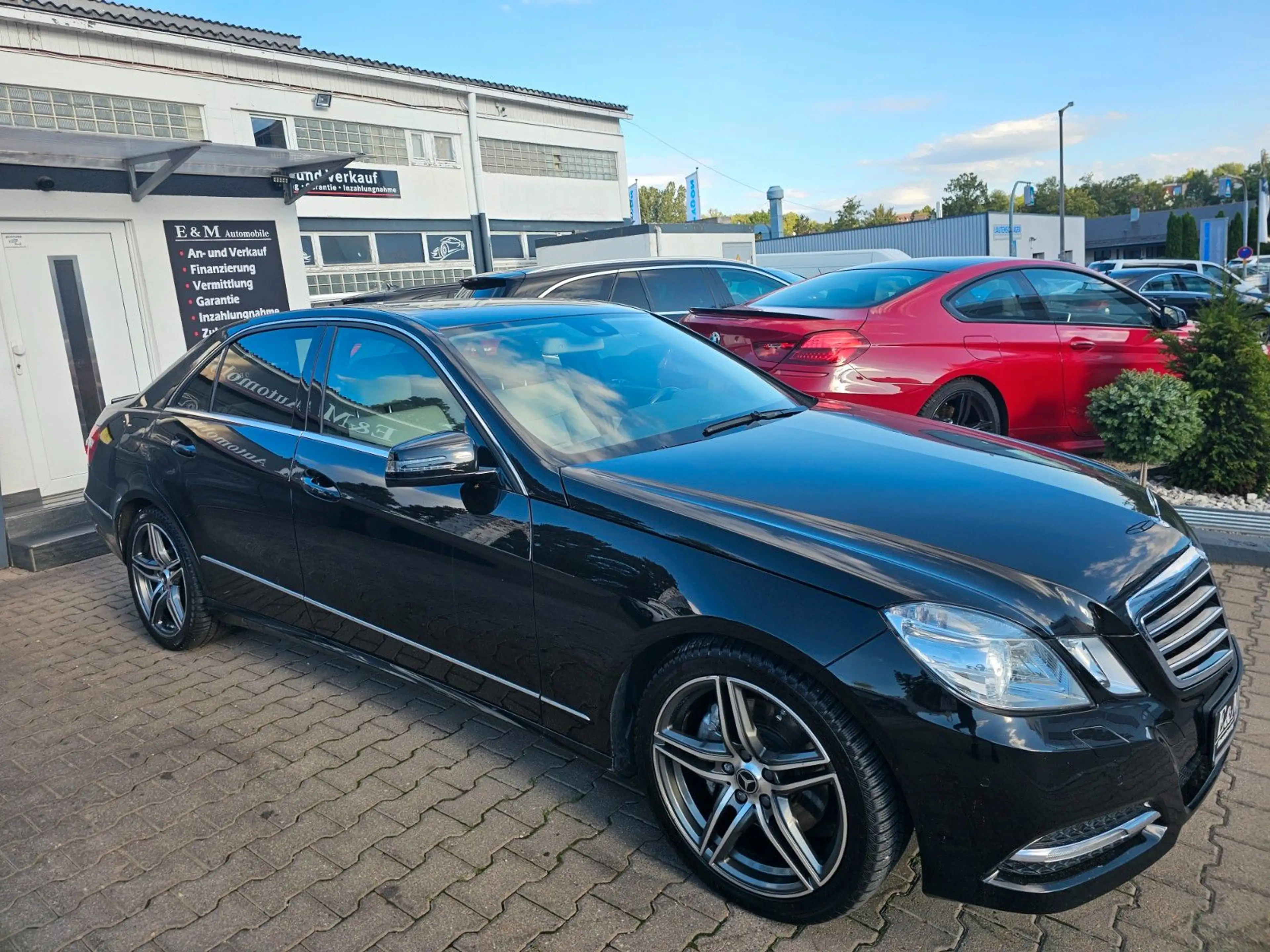Mercedes-Benz E 250 Limousine*AVANTGARDE*NAVI*XENON*PDC*SHZ* — photo 3