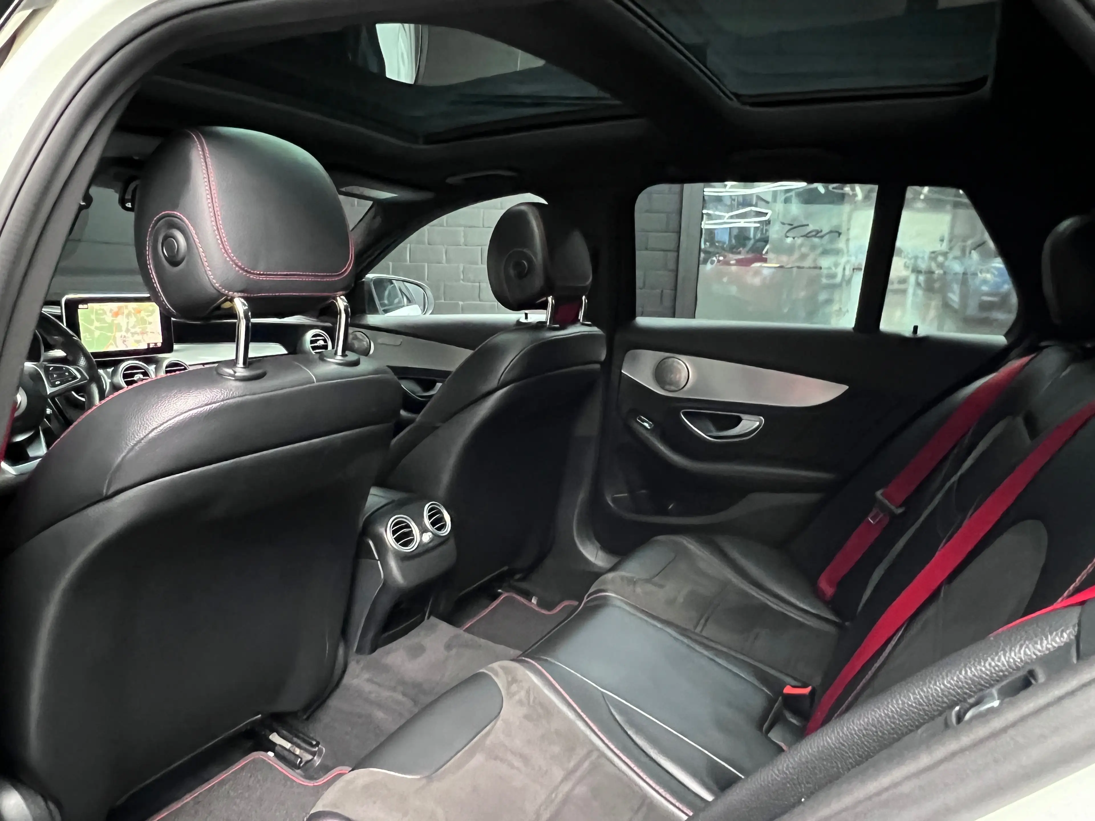 Mercedes-Benz C 43 AMG 4-Matic/Pano/Perf exhaust/60.000KM/Camera/Full Option/ — photo 15