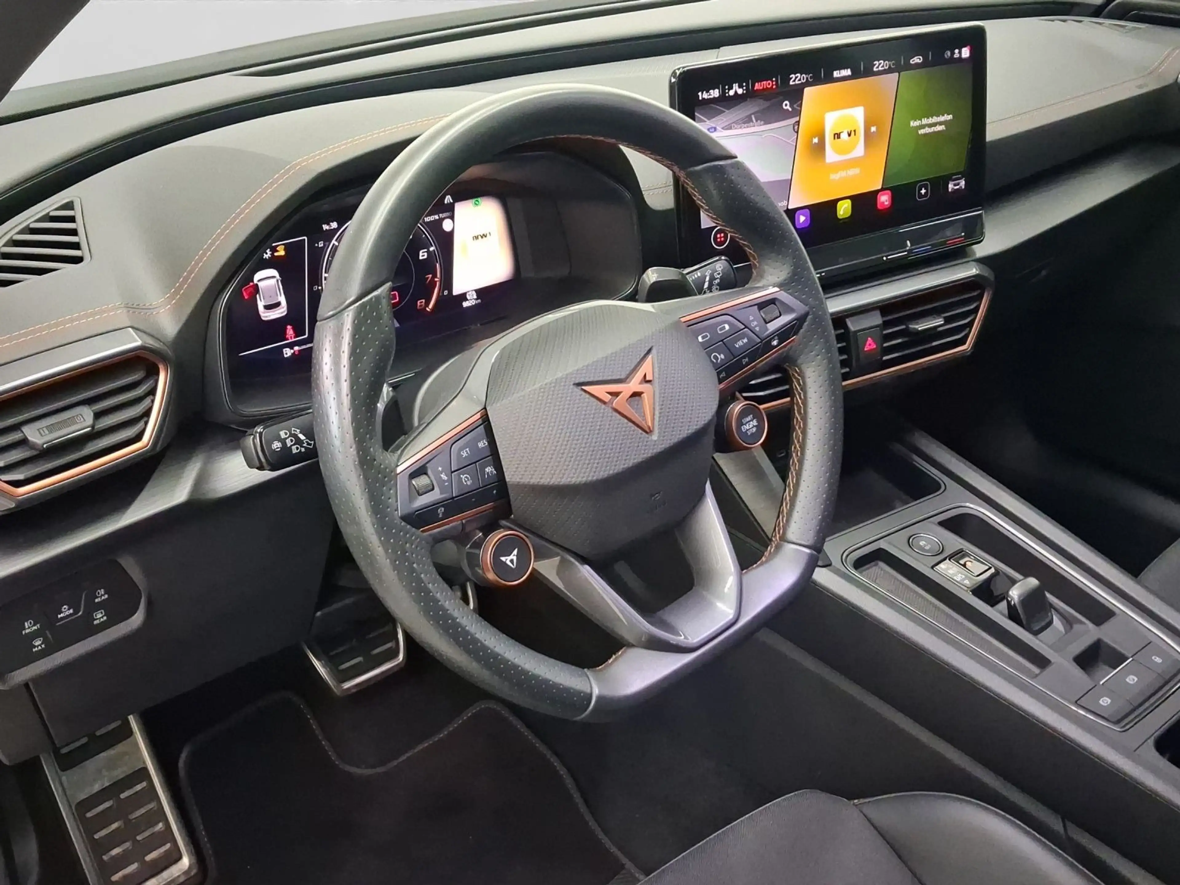 CUPRA Formentor 2.0 TSI DSG 4D VZ PDC+eKLAPPE DCC LM19 — photo 9