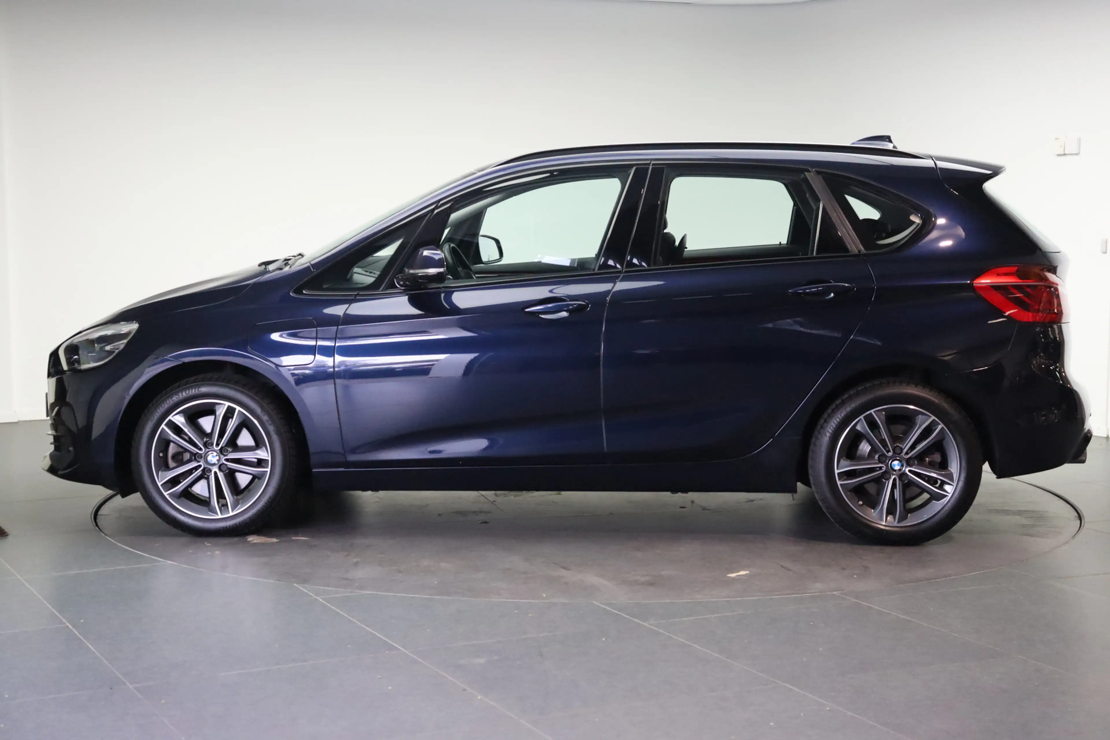 BMW 225 2 Serie Active Tourer 225xe Sport Line Automaat / — photo 2