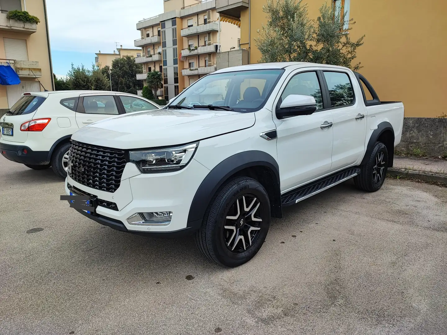 DR Automobiles PK8 2.0 turbo diesel 4x4 136cv - 2