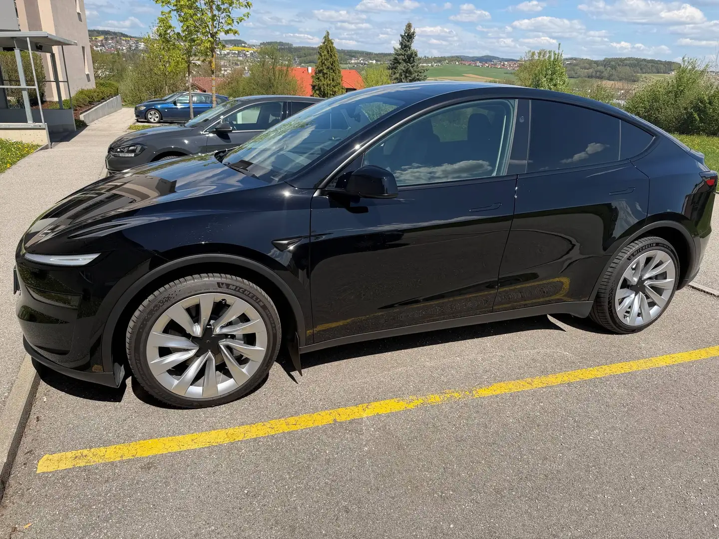 Tesla Model Y Model Y Premium LR AWD 79kWh Schwarz - 1