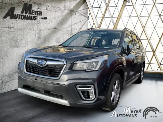 Subaru Forester 2.0 Comfort+Smartkey+Kolllisionswarner+Totwinkelas