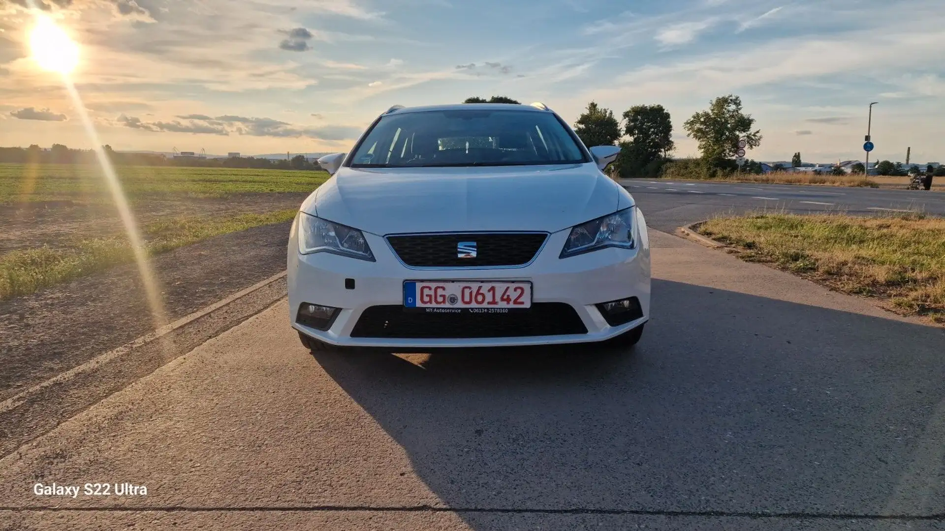 SEAT Leon ST Style Weiß - 1